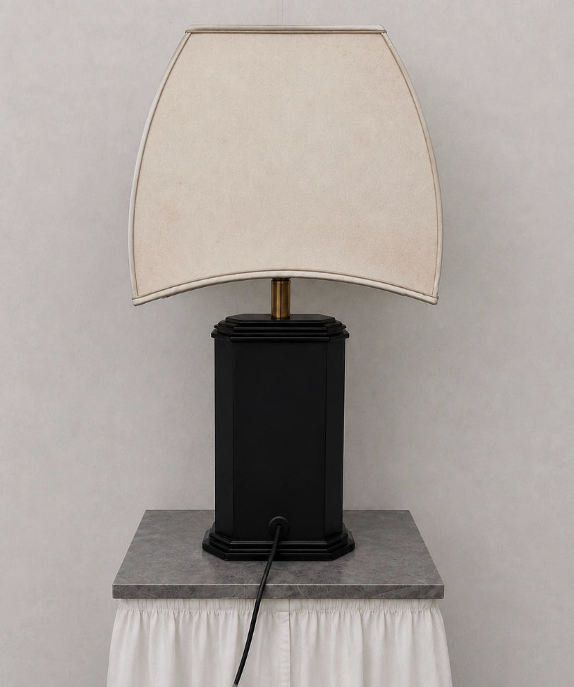 1950s French Vintage Chinoiserie Table Lamp — close-up