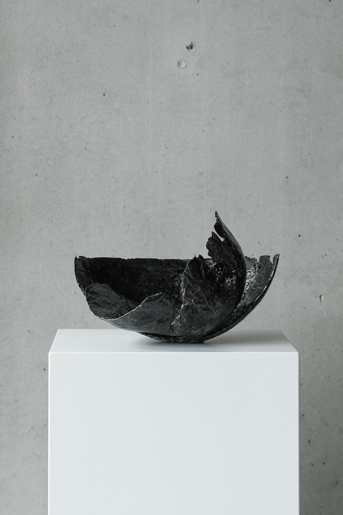 Nest II, ceramic sculpture — detail view