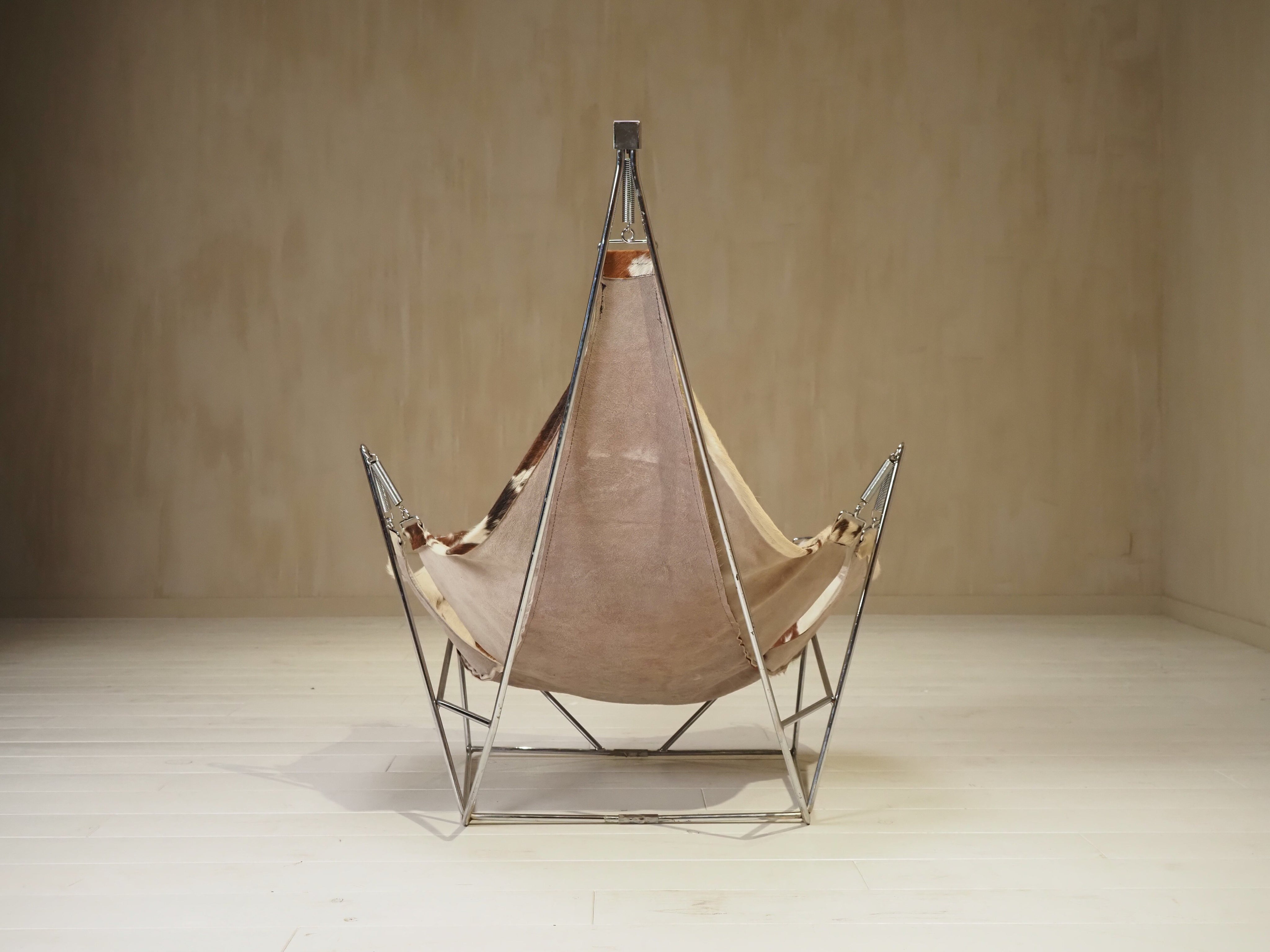 Odile Mir 'David' lounge set — in context