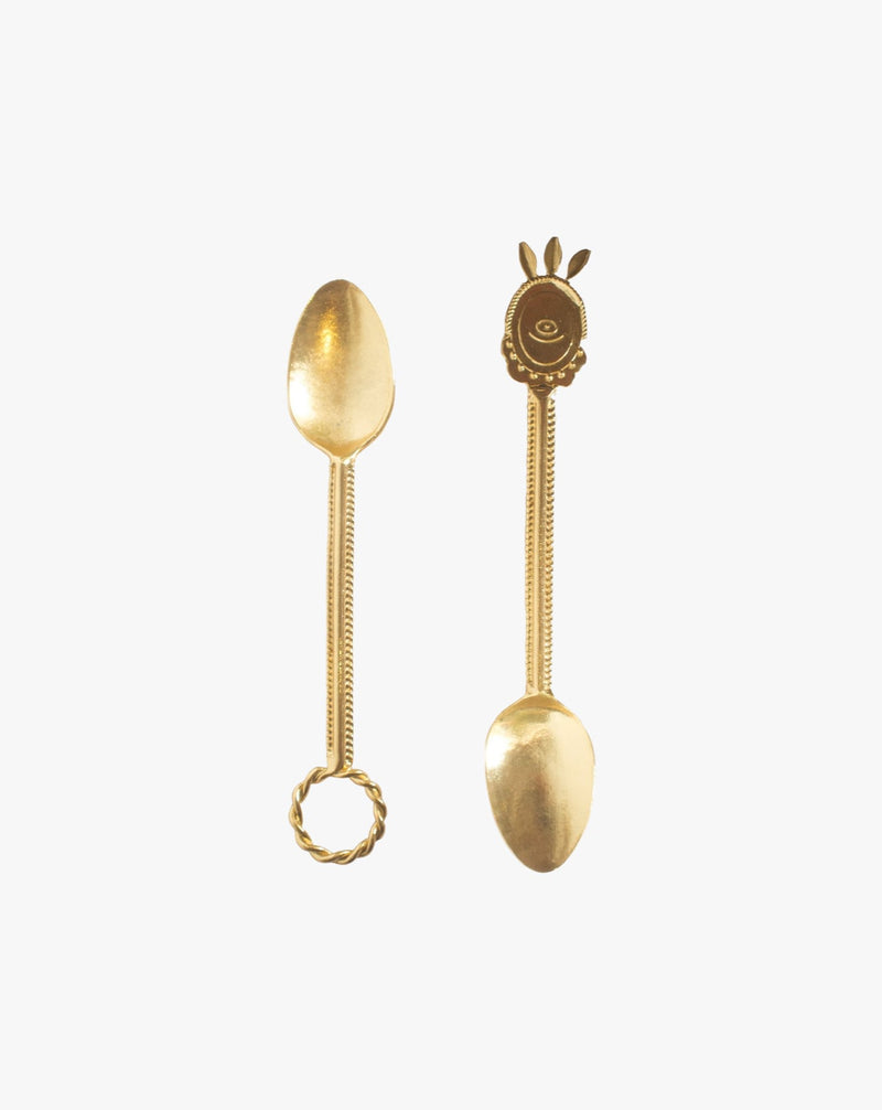 Wreaths Tea Spoon — detail view