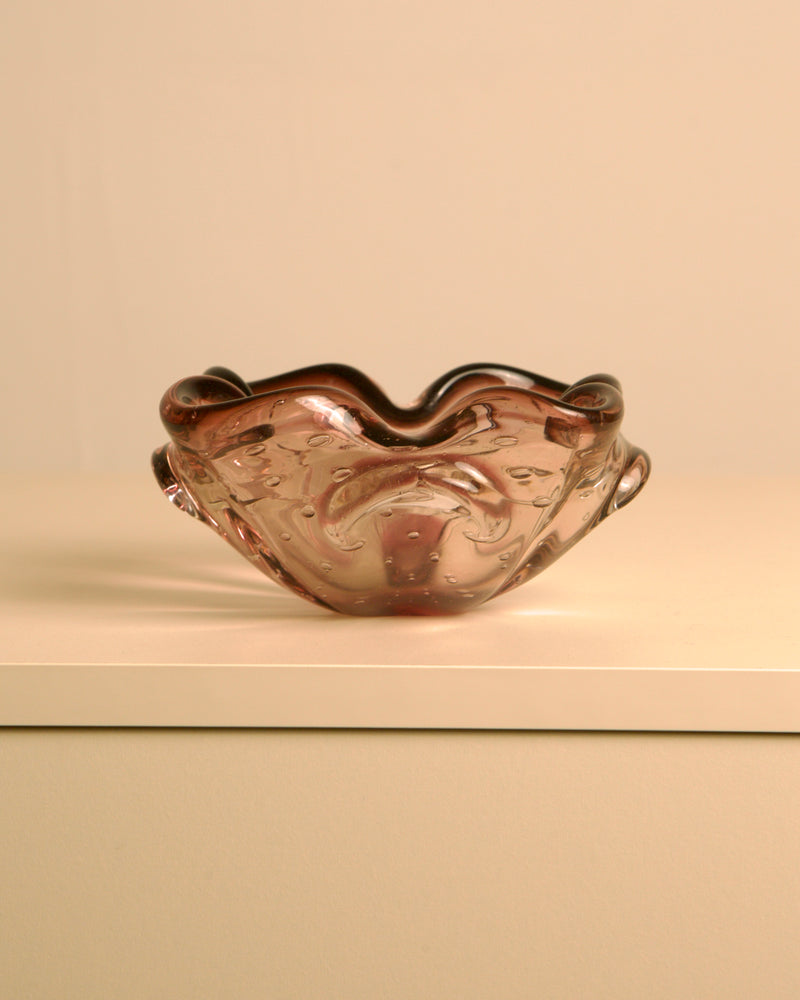 Flower Ashtray in Amber Murano Glass, 1960s — close-up of textured glass surface