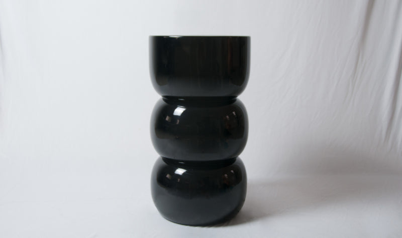 Chess' Stool convex in lacquer wood by Panorammma | The Oblist — modern black lacquer finish