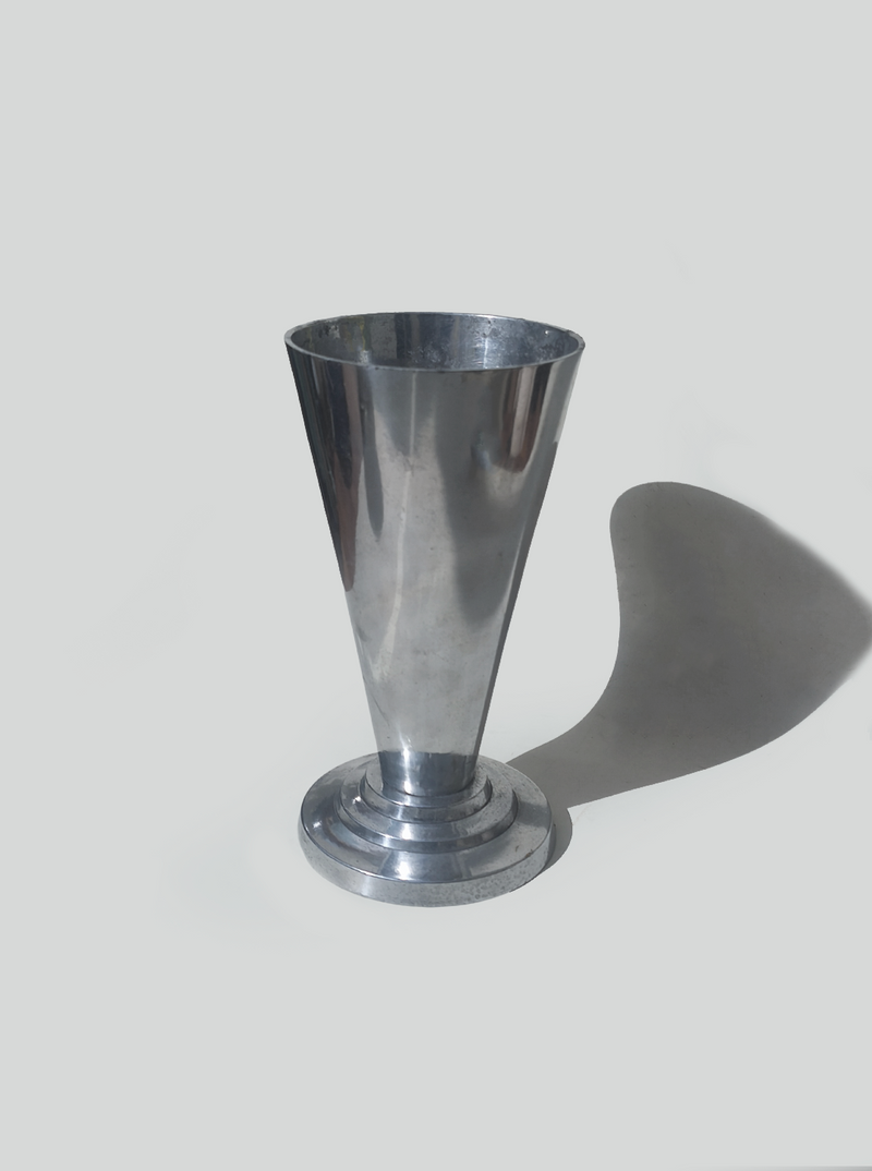Art Deco Vase — detail view