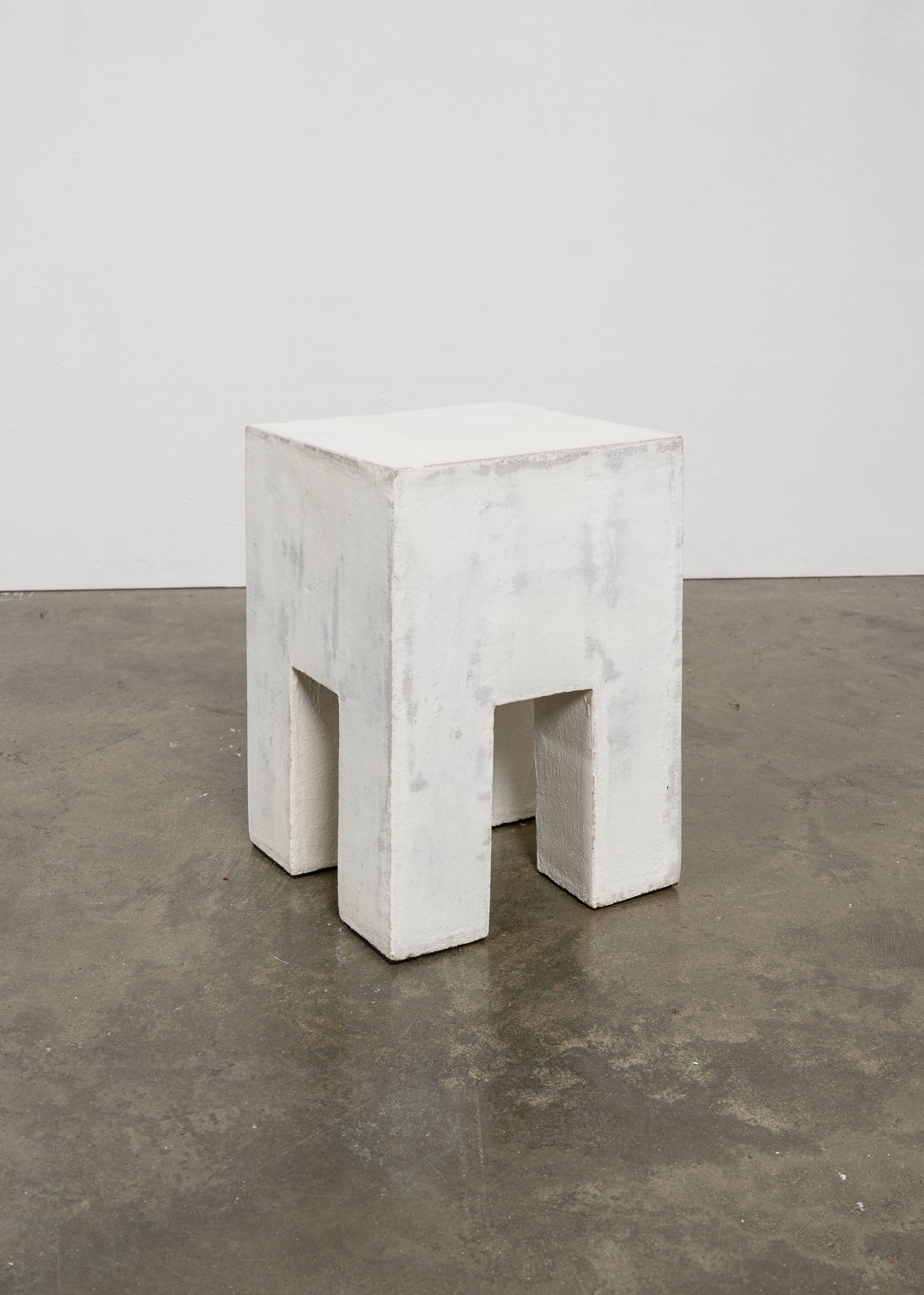 Tables d'appoint en grès émaillé prototype