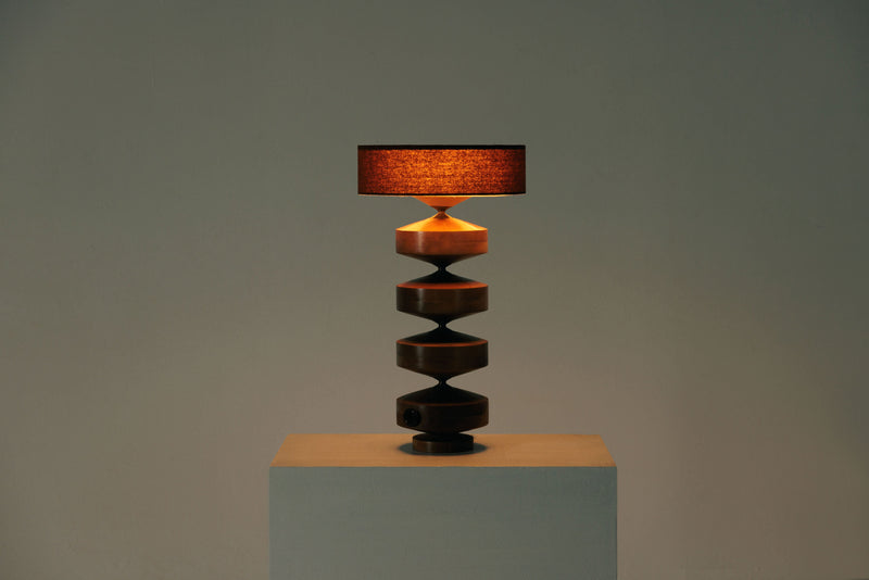 Hour Phila Table Lamp — close-up