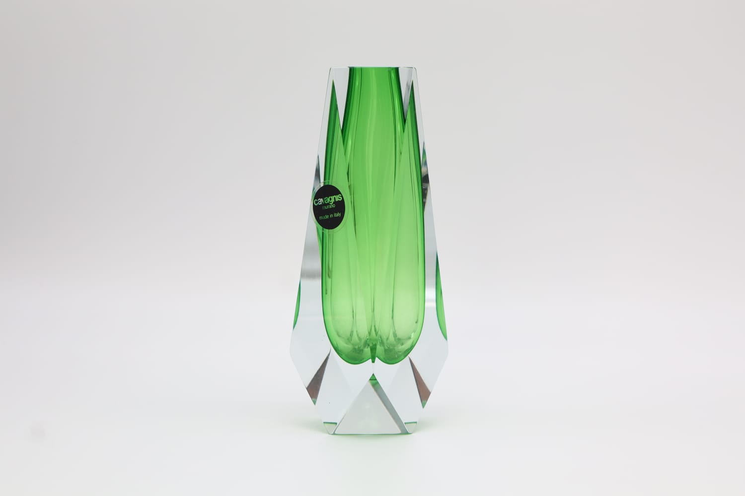 Murano Sommerso Faceted Vase by Alessandro Mandruzzato for Cavagnis (1970) — detail view