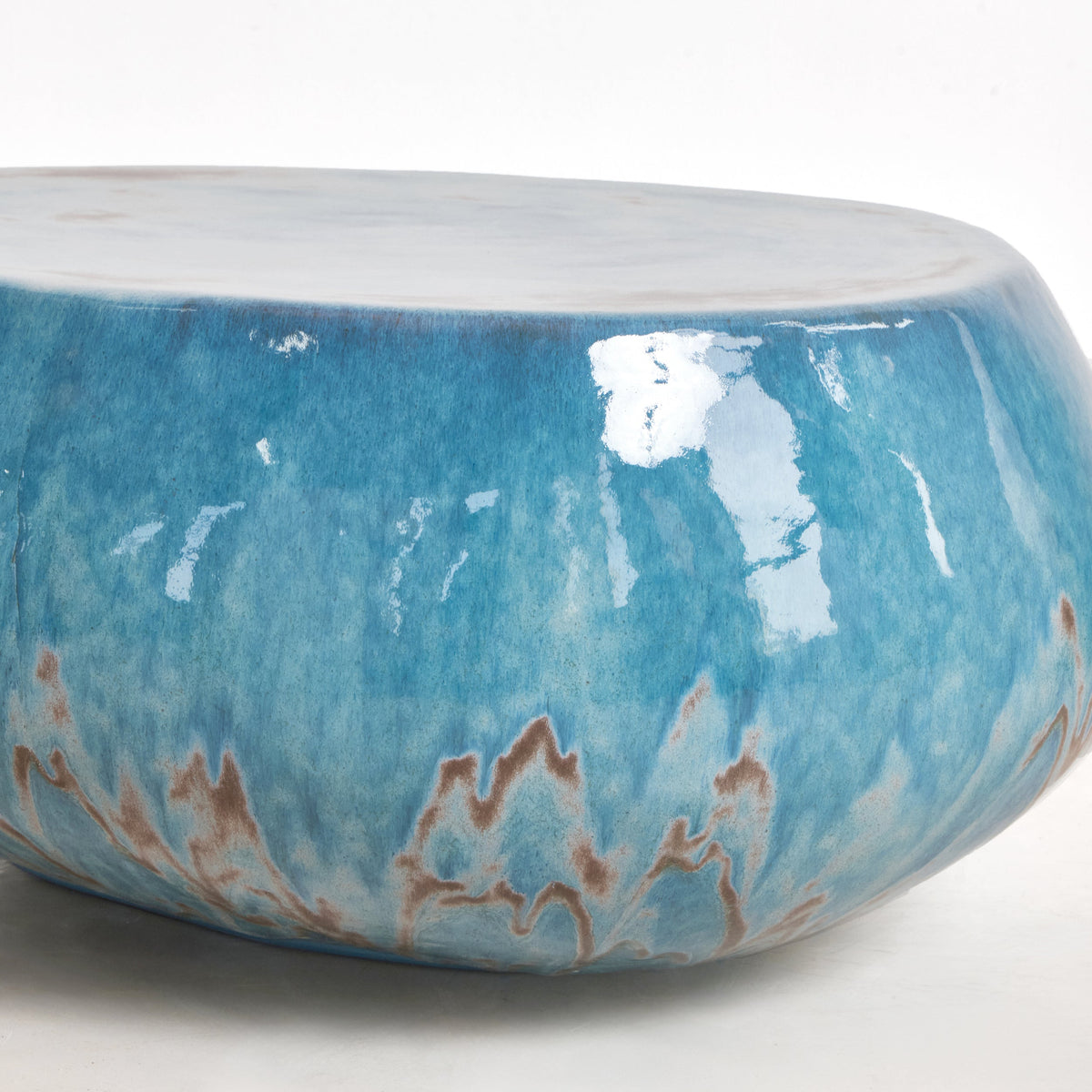 Sabão - artisanal Ceramic Coffee Table — detail view