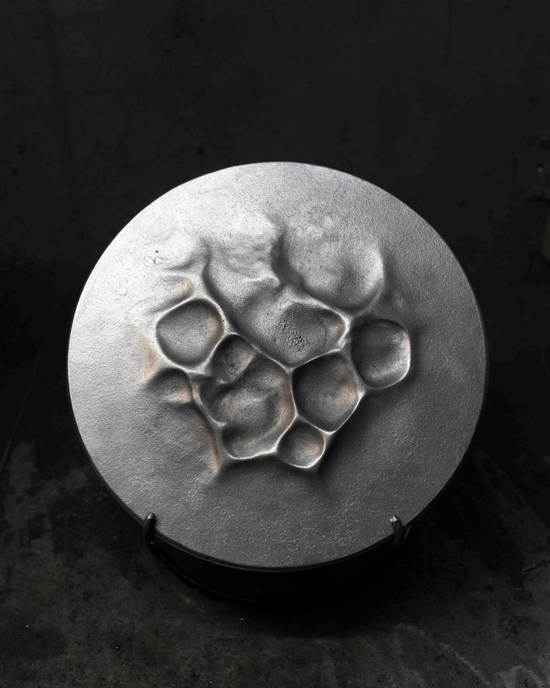 Tramontana Relief I – Sculptural Dish in Cast Aluminium by Daniel Swarilov | The Oblist