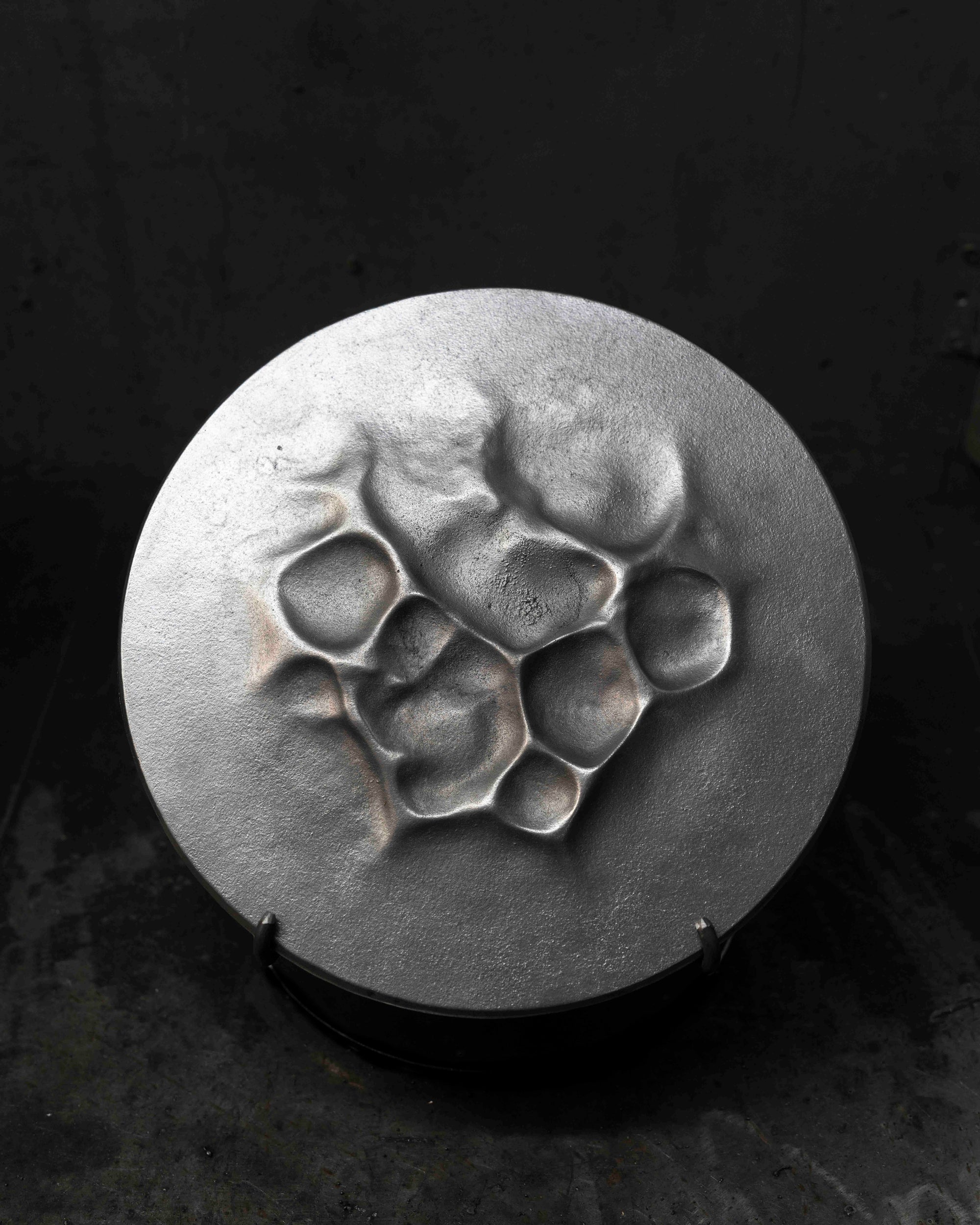 Tramontana Relief I – Sculptural Dish in Cast Aluminium by Daniel Swarilov | The Oblist