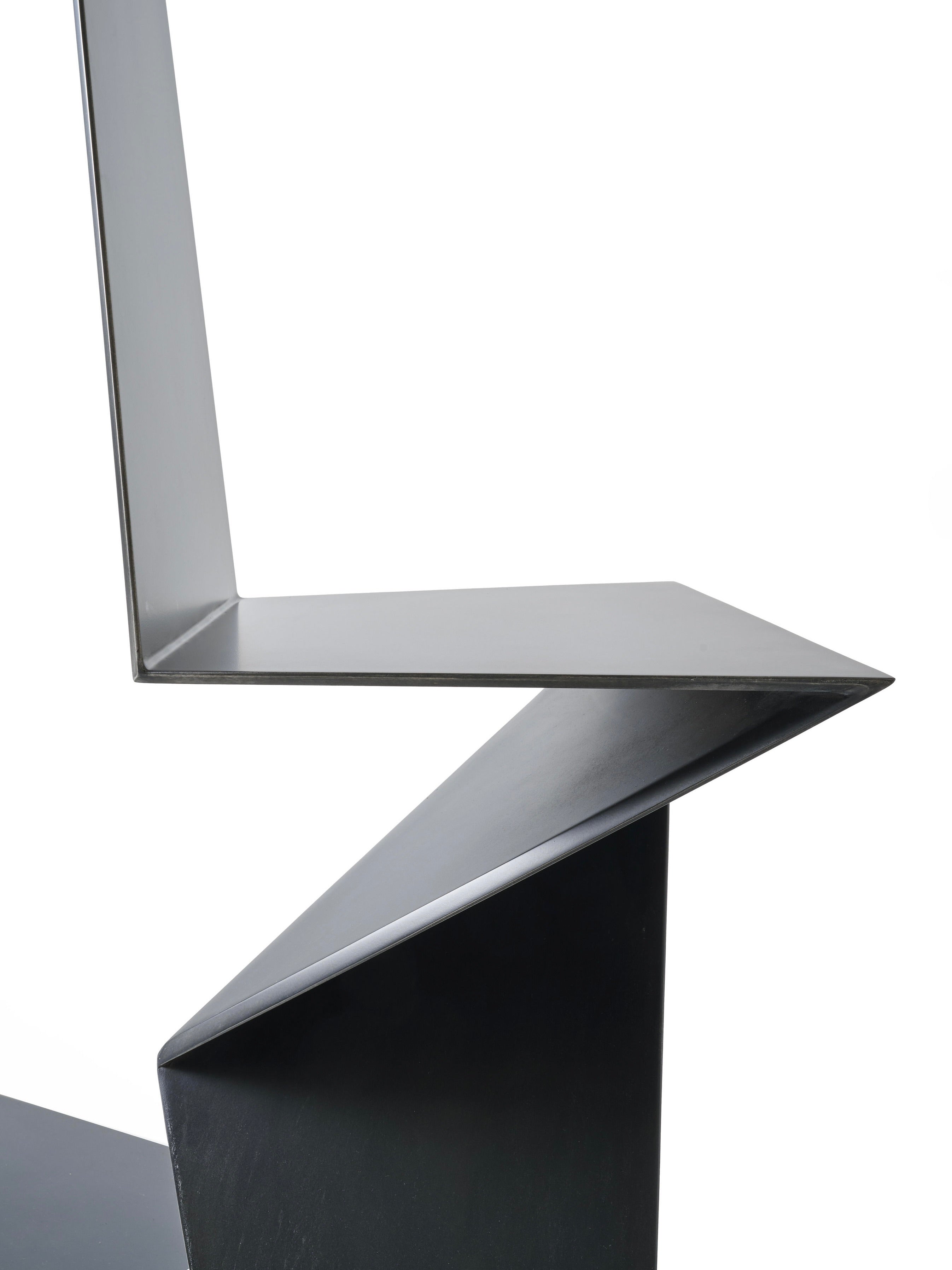 chaise DARK SIDE en métal, aluminium et patine noire