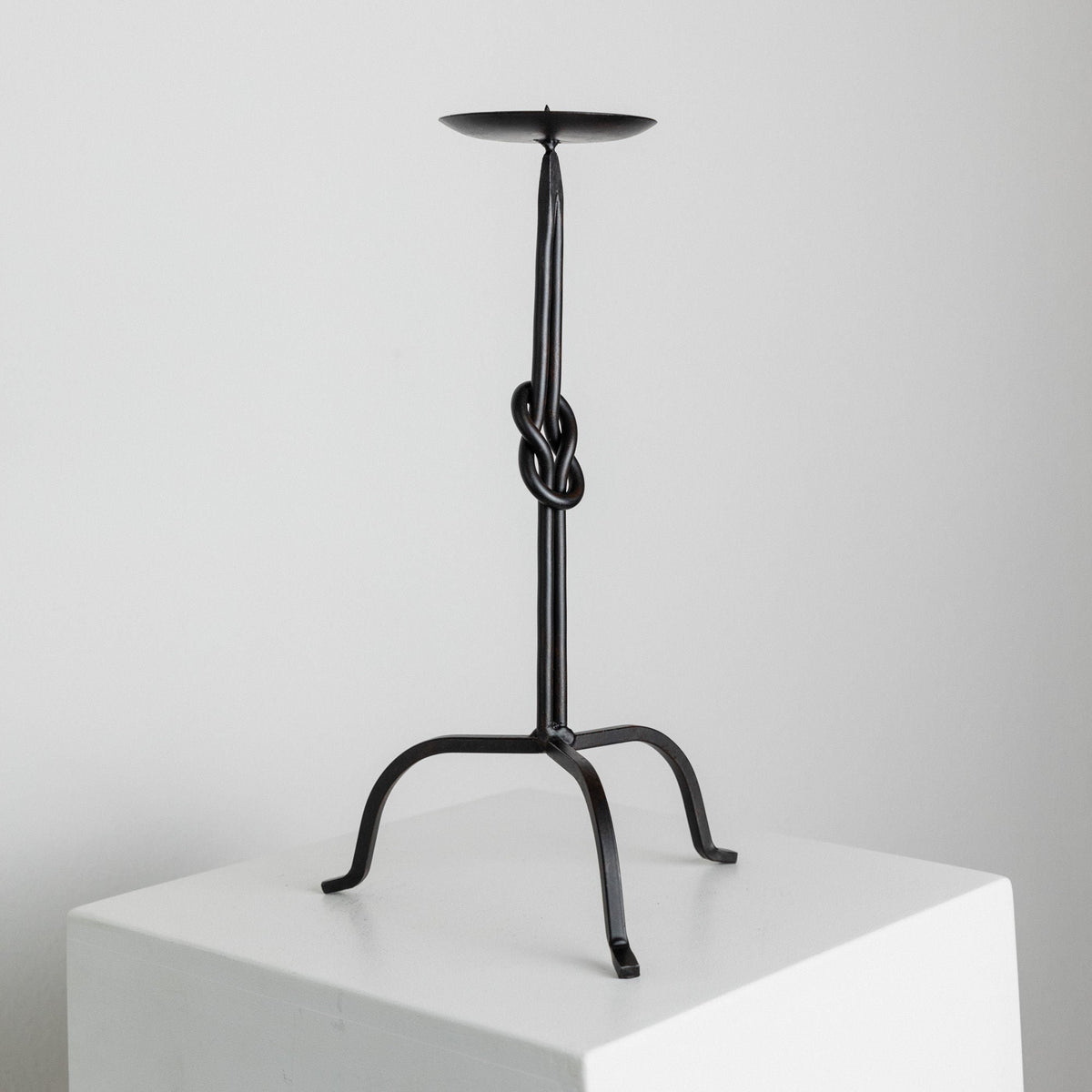 Bougeoir brutaliste fer forgé 1960 XXe Bougeoir brutaliste fer forgé 1960 XXe