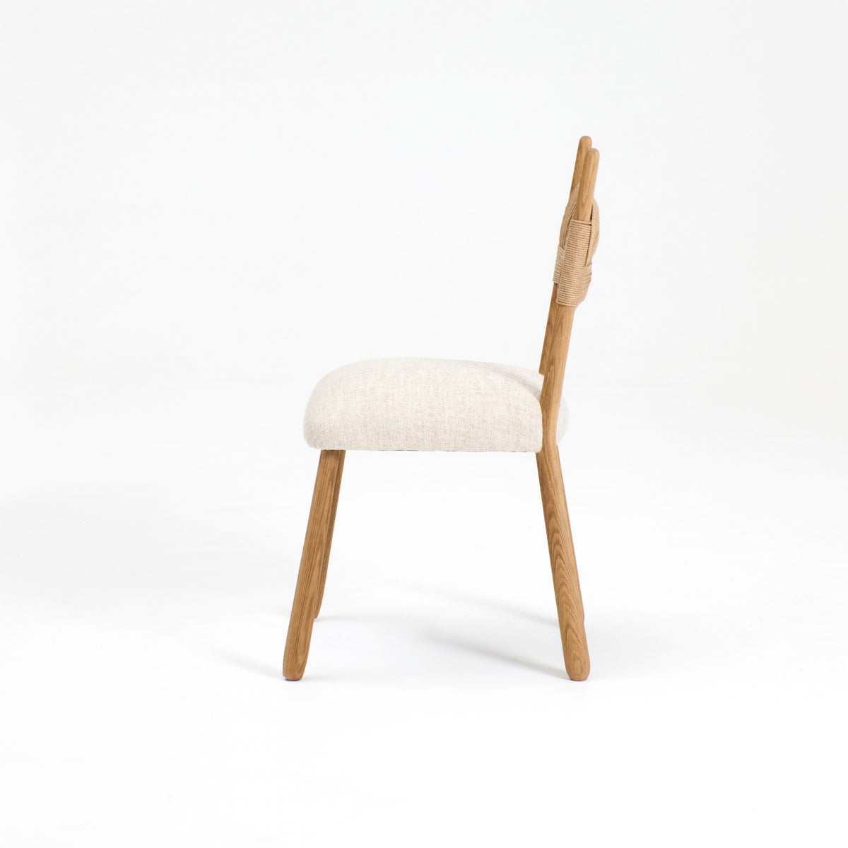 Perícia Dining chair — in context