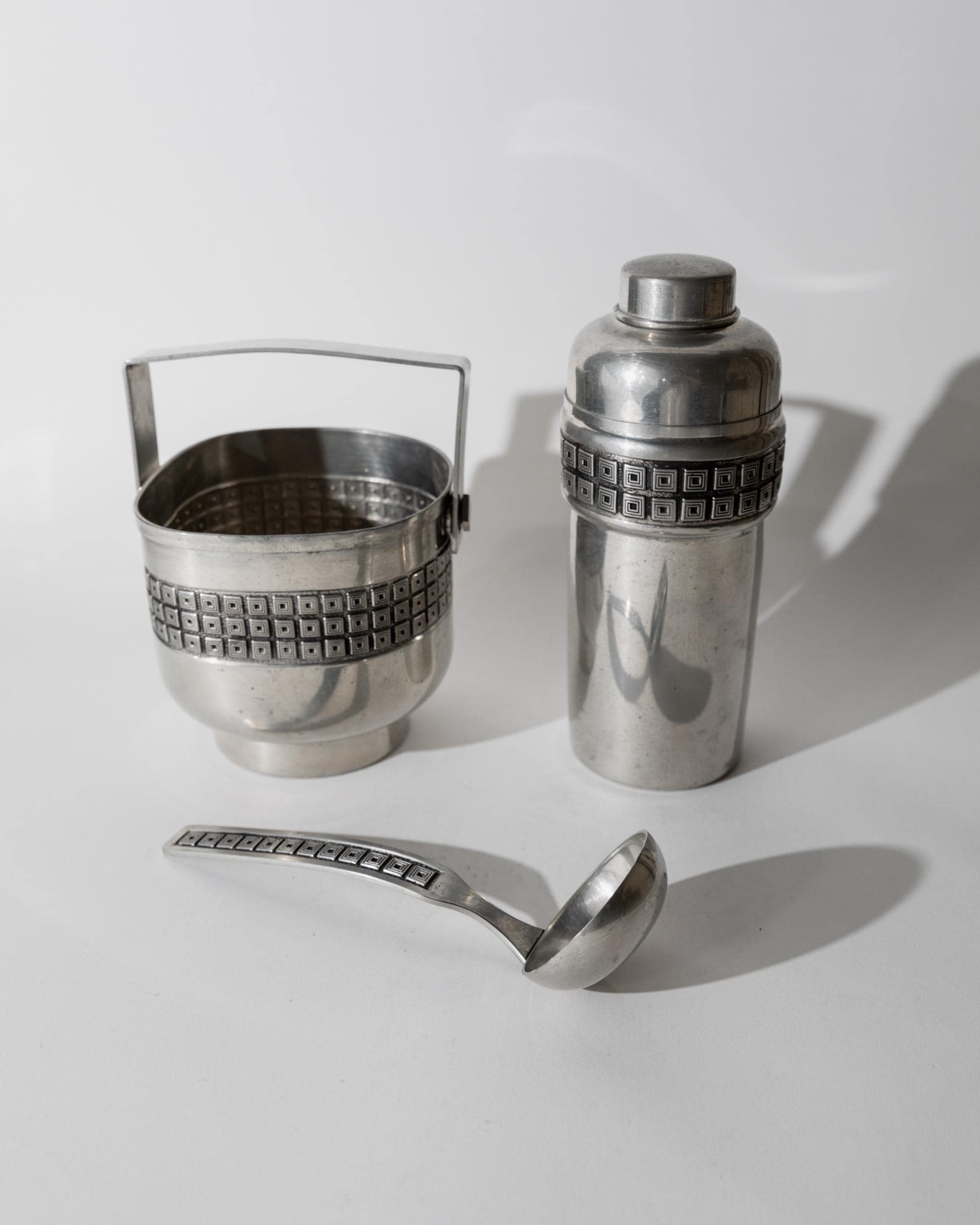 Vintage 1960s Pewter Cocktail Set, Shaker with Strainer Lid and Ice Bucket with Scoop, Art Deco Pattern Design, Elegant Barware, Gift Idea — in context