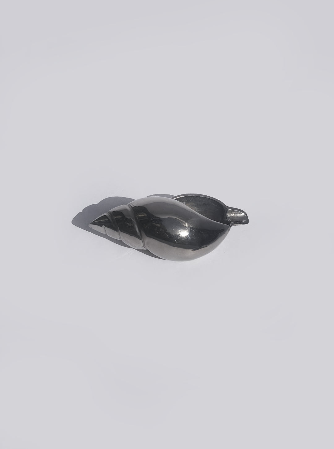 Small Shell Ashtray — detail view