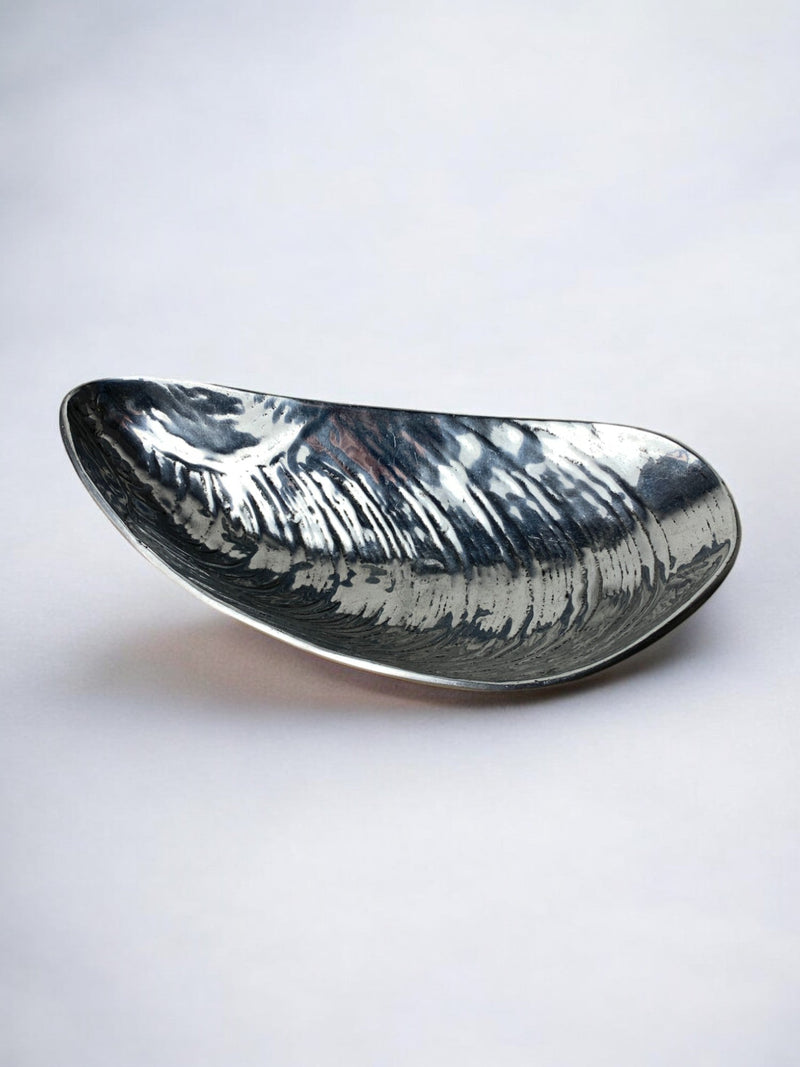 Large Mussel Shell Vide-Poches, Chromed Metal, Italy, 1970s by Malamar Studio | The Oblist — chrome finish, vintage design
