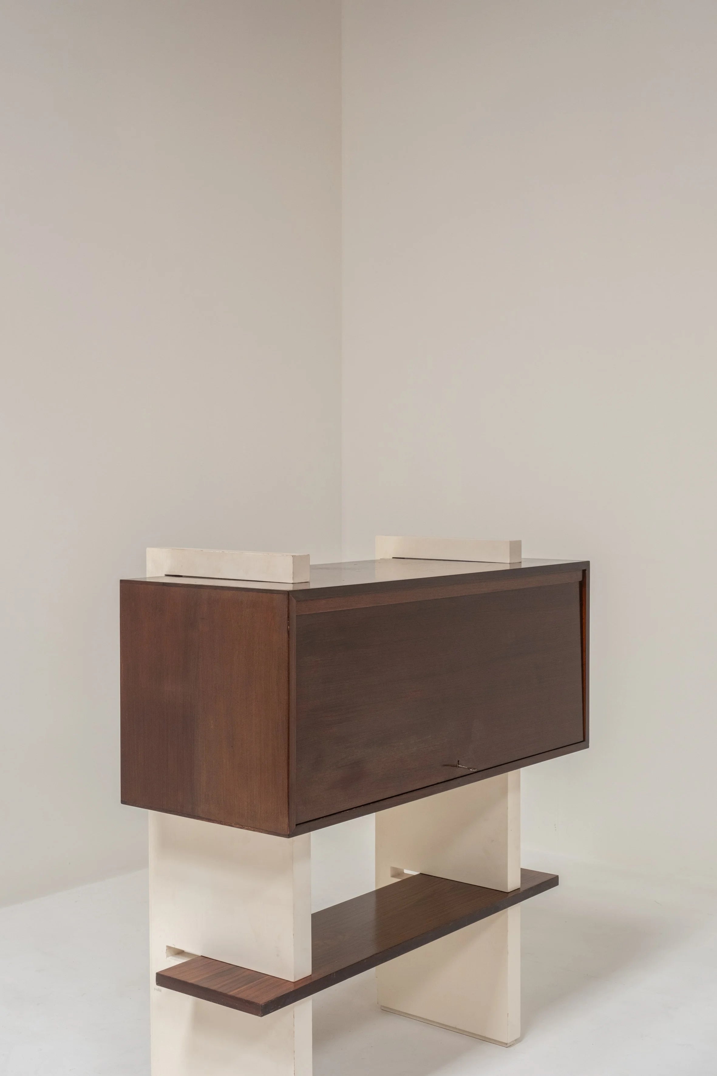 Wall Unit “Extenso” by Amma Torino, Italy 1960s — lifestyle setting