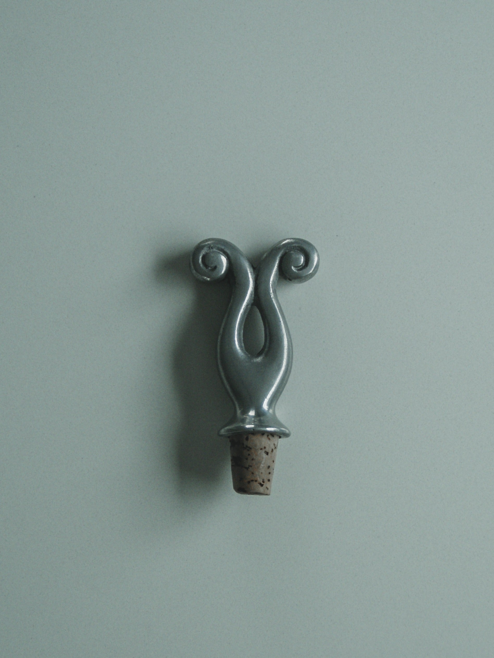 Aluminum Bottle Stopper by Tafelgeluk | The Oblist