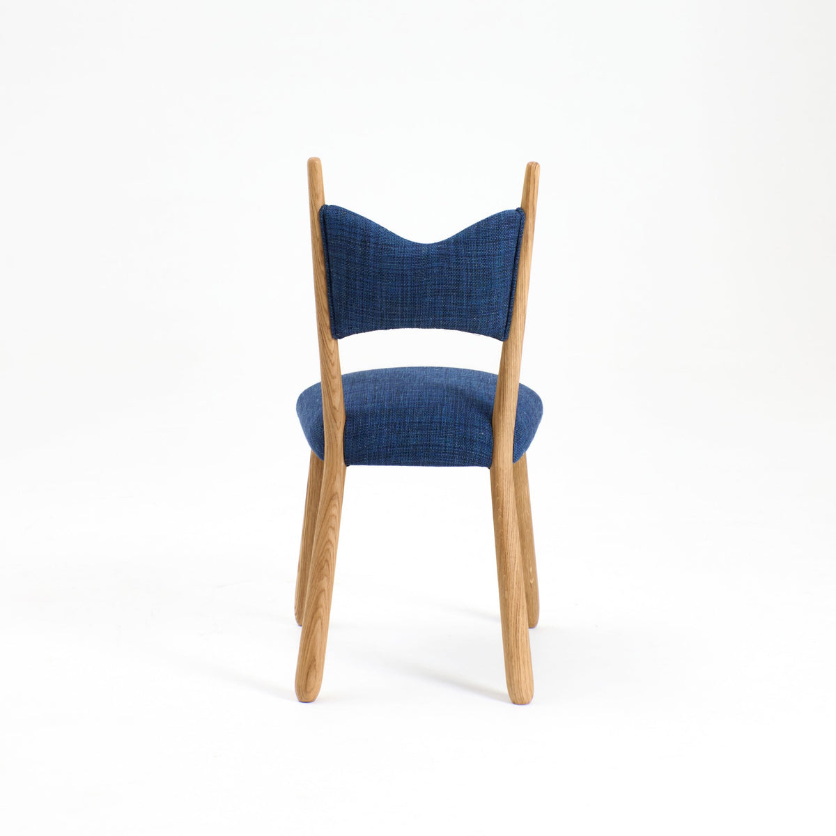 Perícia Dining chair — alternate view