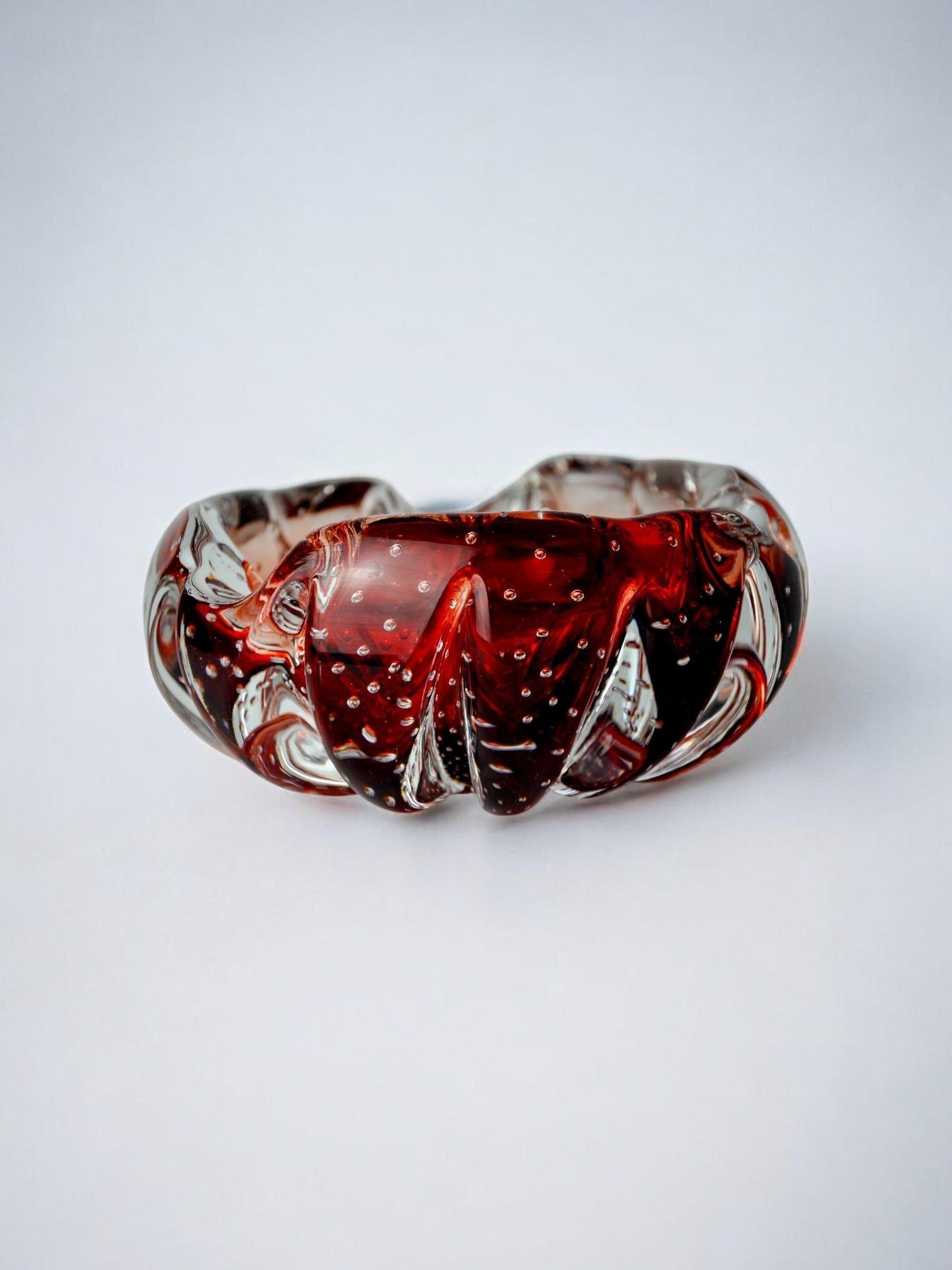 Sommerso Ashtray by Flavio Poli for Seguso, Italy, 1970s — side angle showing red and clear glass design