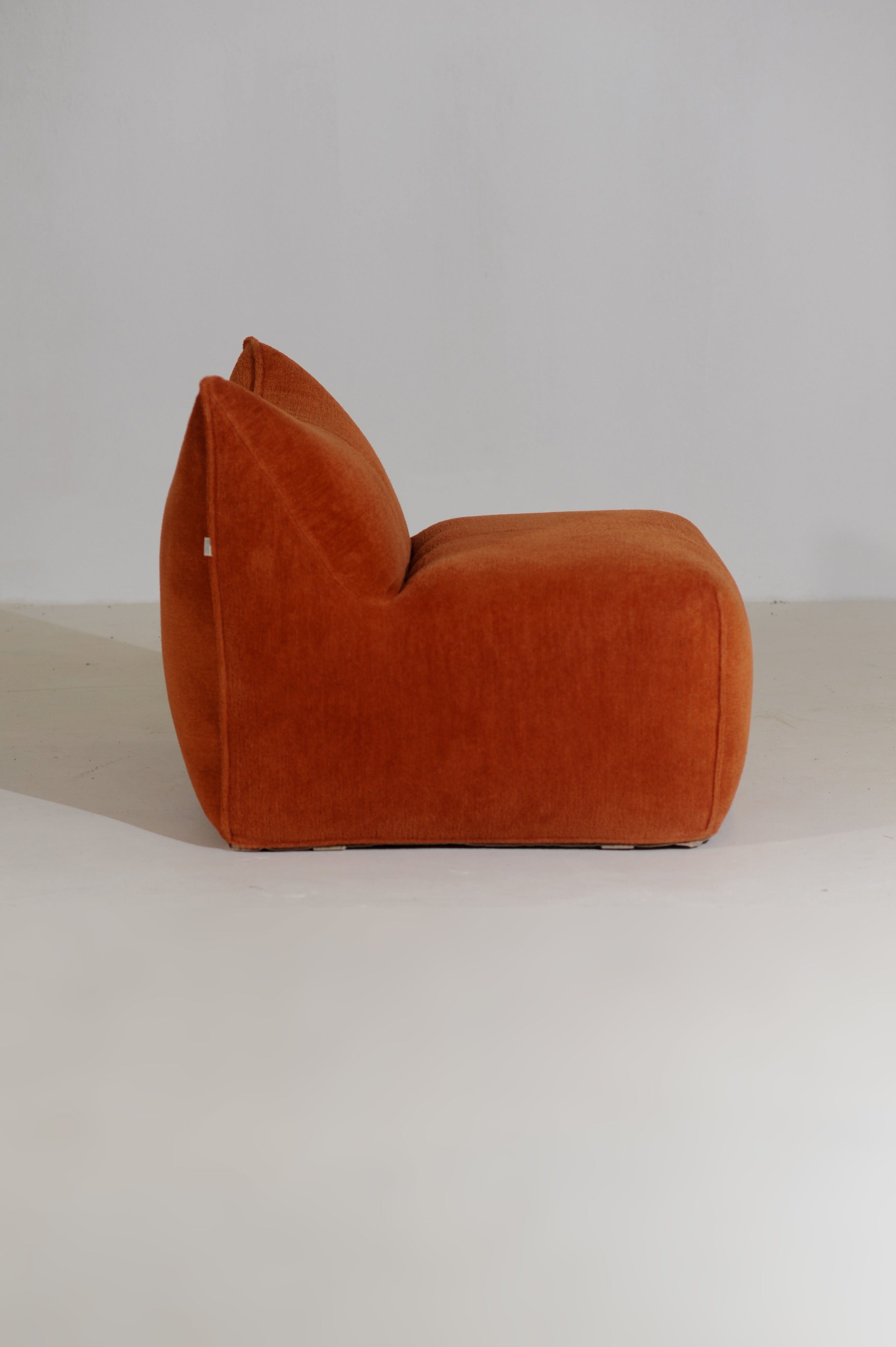 Le Bambole Set by Mario Bellini for B&B Italia in Pierre Frey Boucle, Italy 1971 — detail view