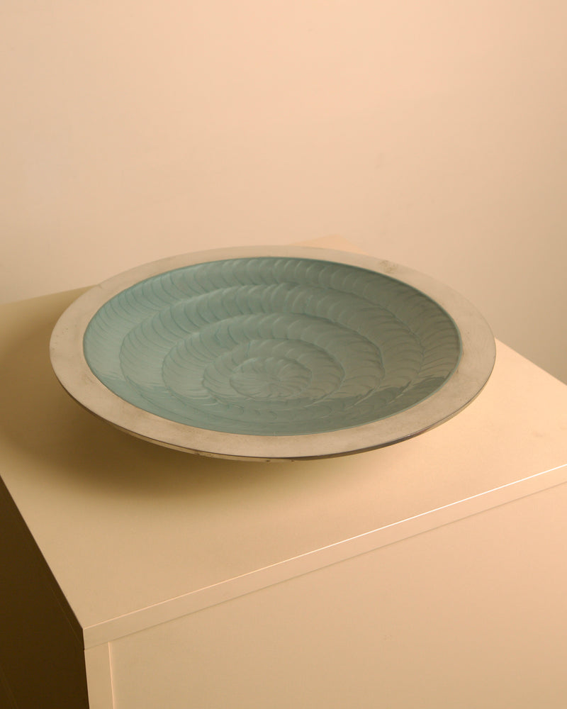 "Galassia" round aluminum dish, Brandani, Italy, 1980s by Treaptyque | The Oblist