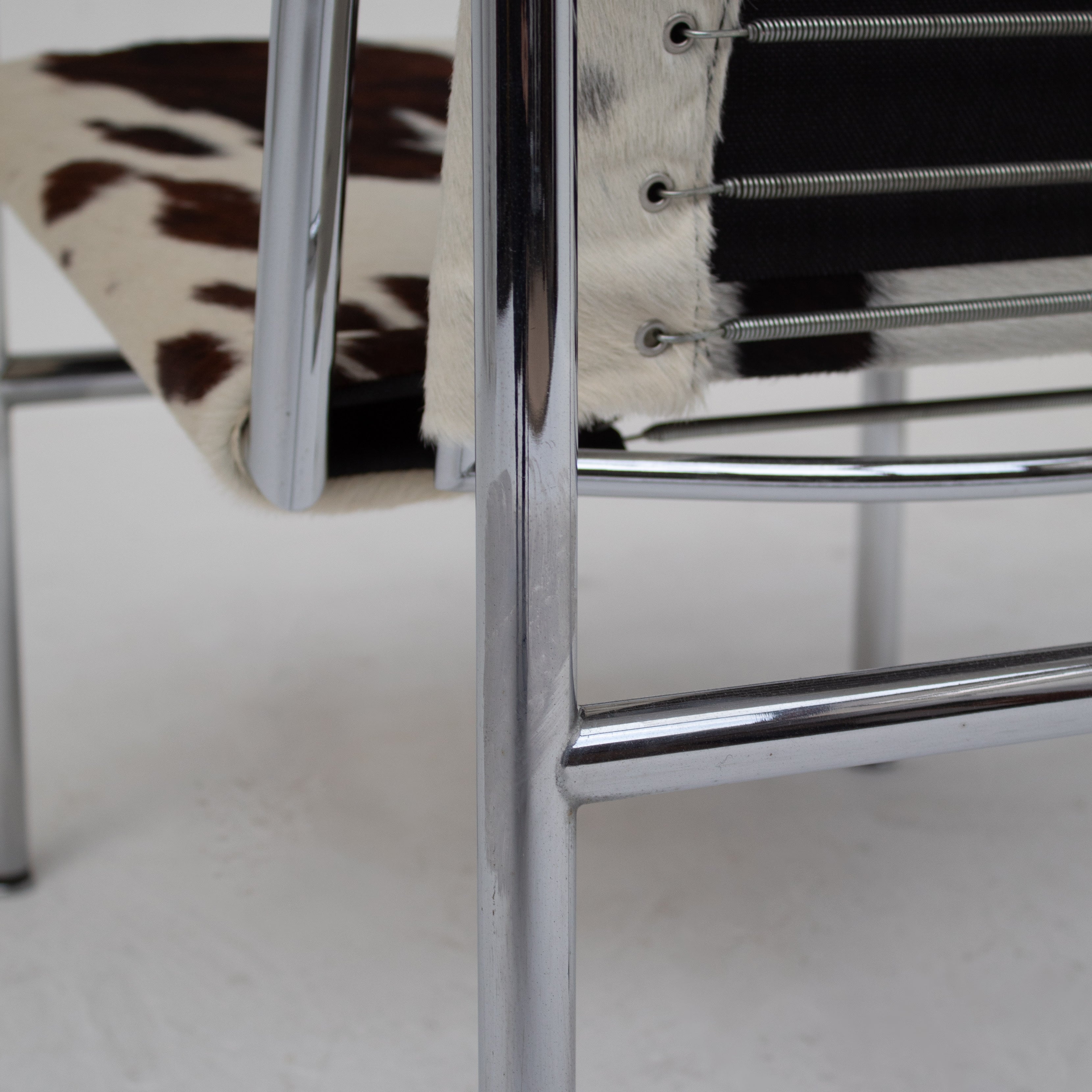 Set of 2 Le Corbusier, Pierre Jeanneret, Charlotte Perriand LC1 Chairs by Cassina