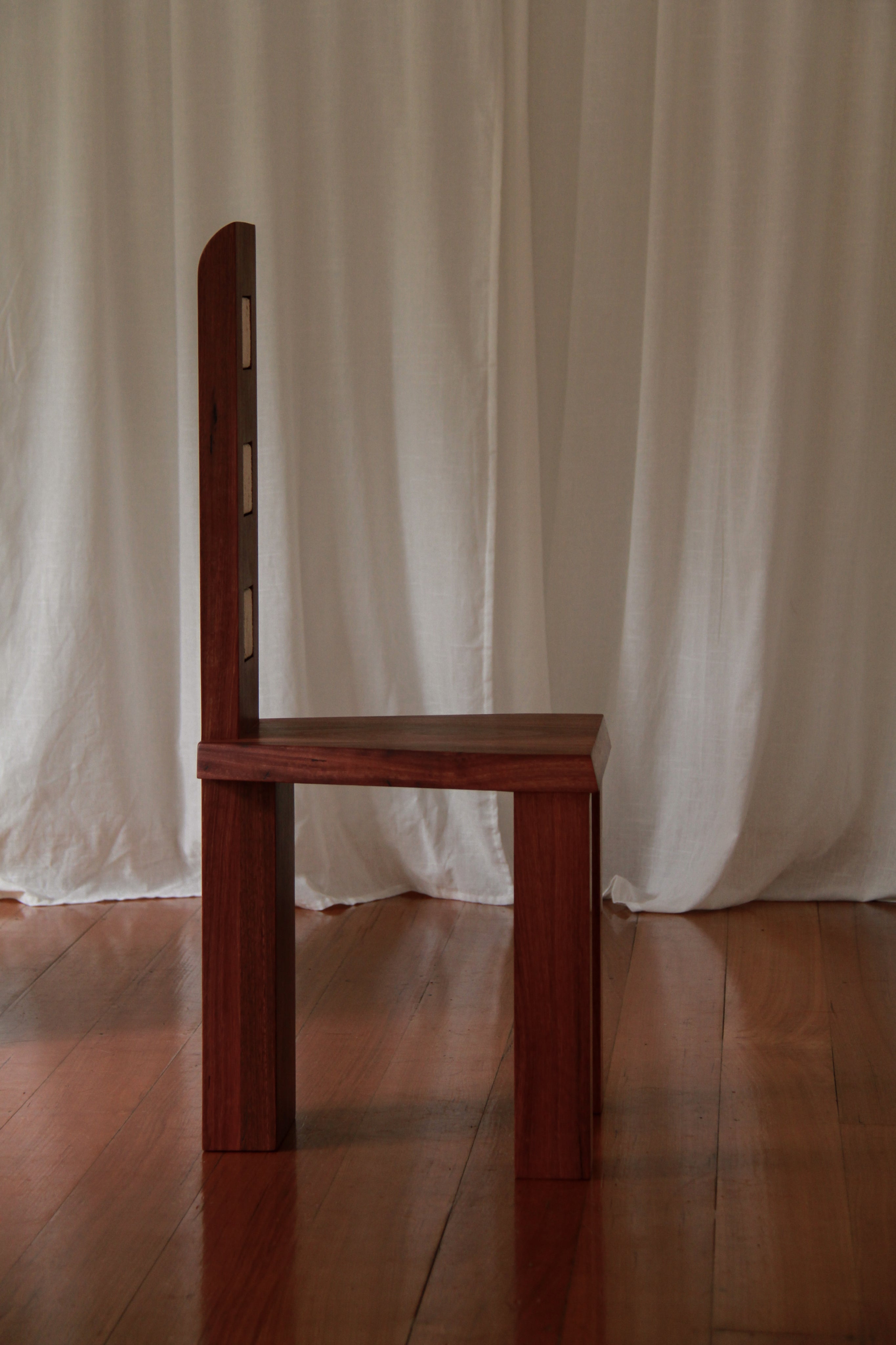 Chaise latérale