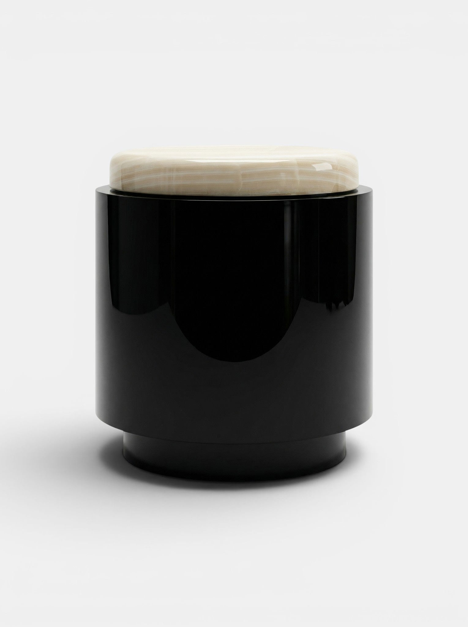 Pompon Black And Ivory Onyx — side angle