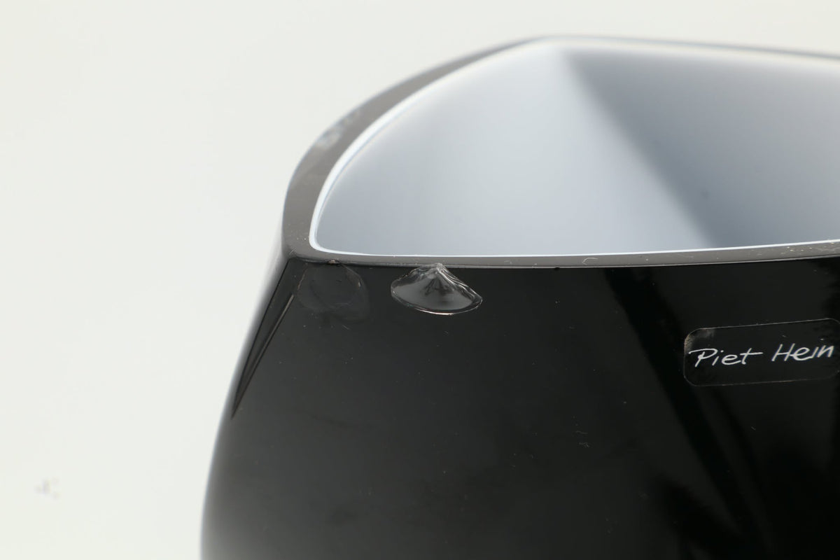 Piet Hein ‘Twister’ Vase – Denmark (1990s) — close-up