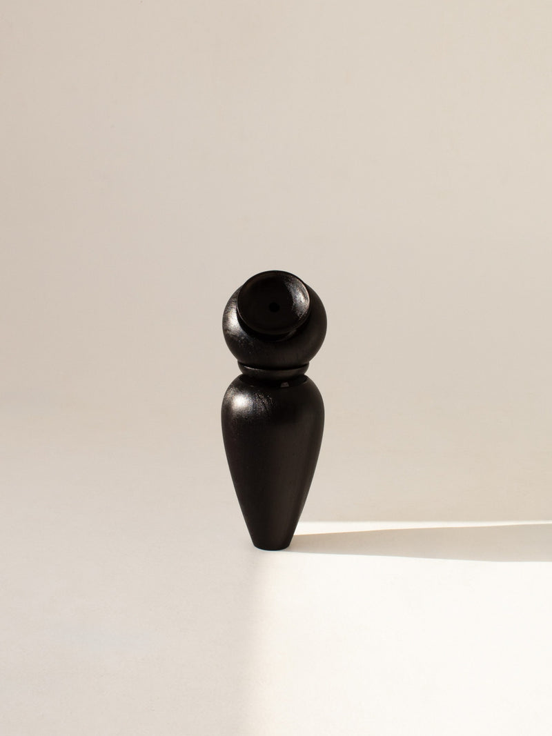 Icarus Vases by Luciano Costa Estúdio | The Oblist