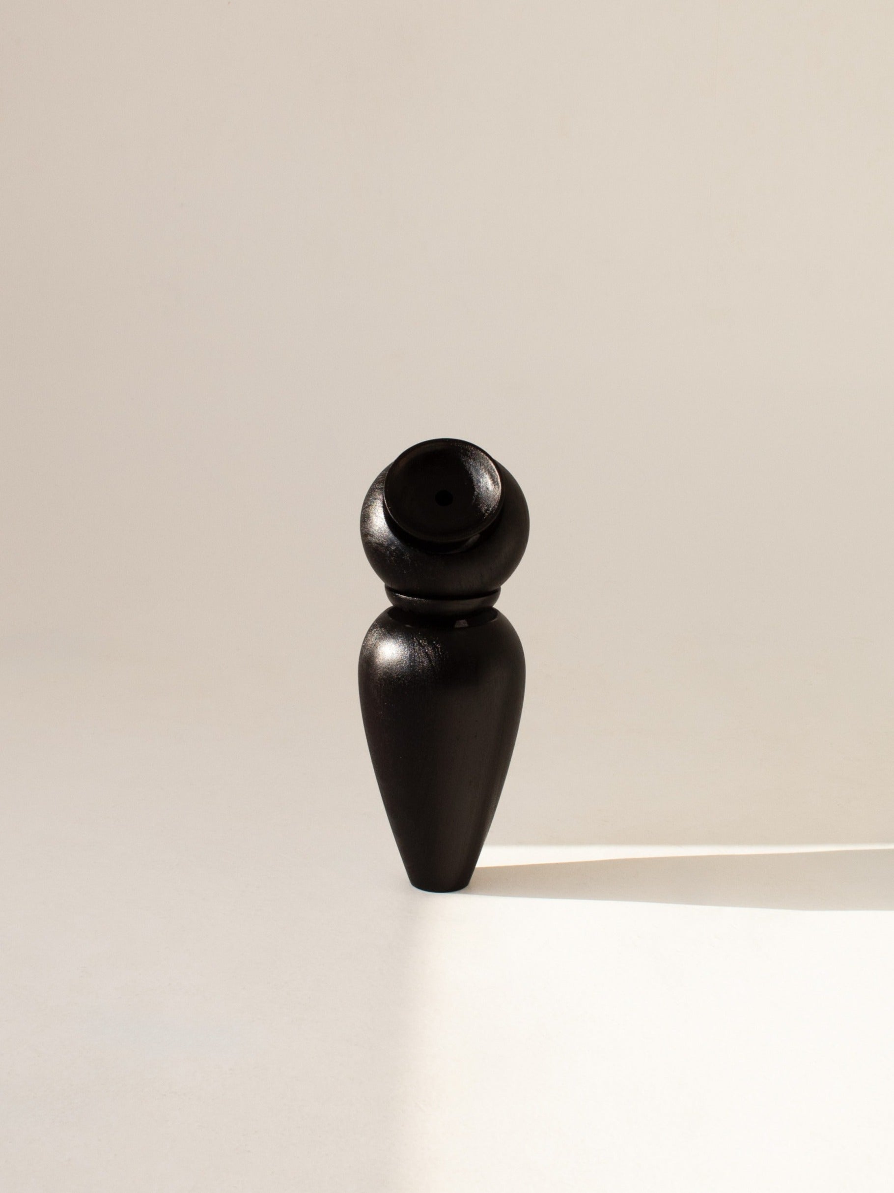 Icarus Vases by Luciano Costa Estúdio | The Oblist