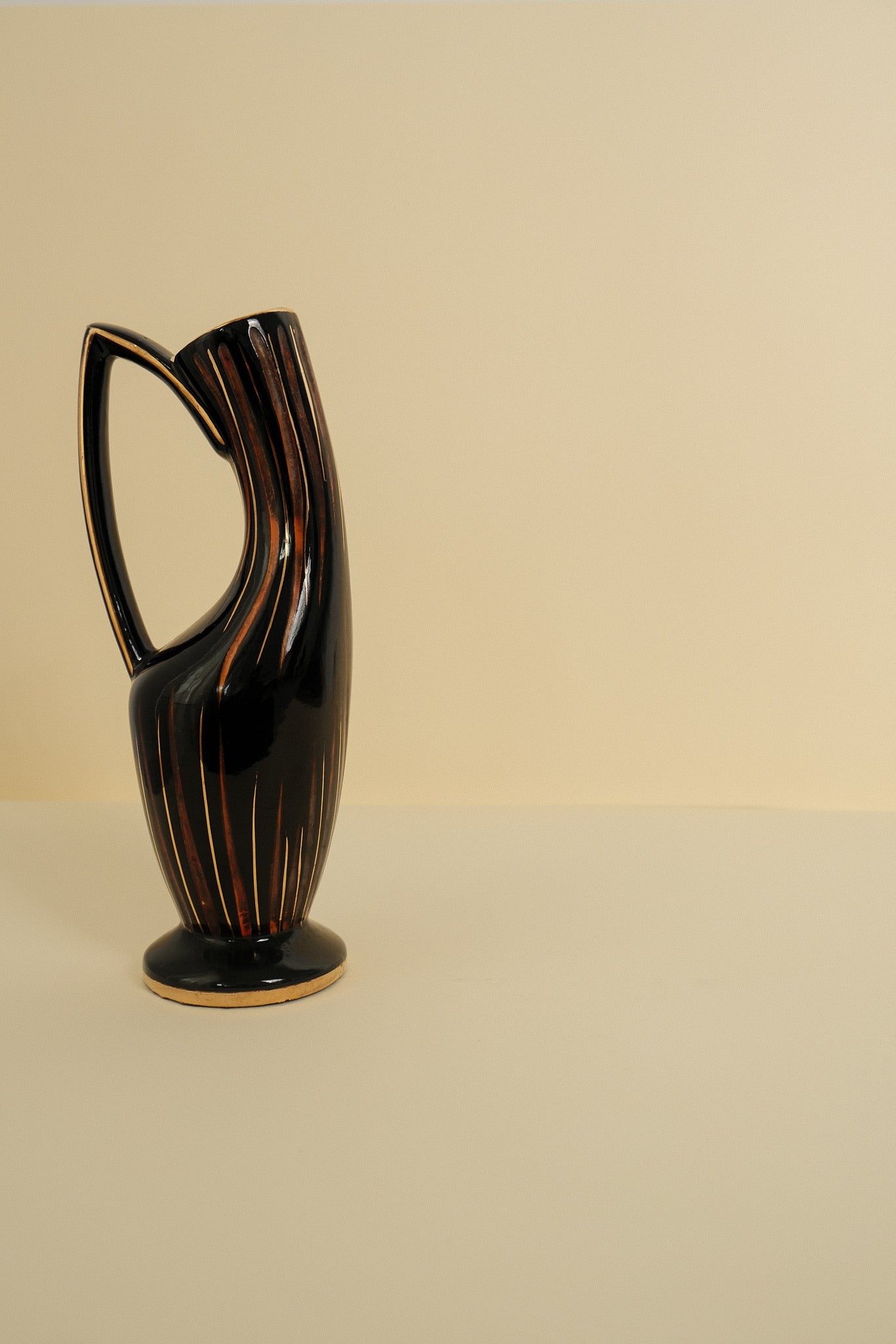 Vintage H. Bequet Quaregnon Hand-Painted Ceramic Vase — close-up