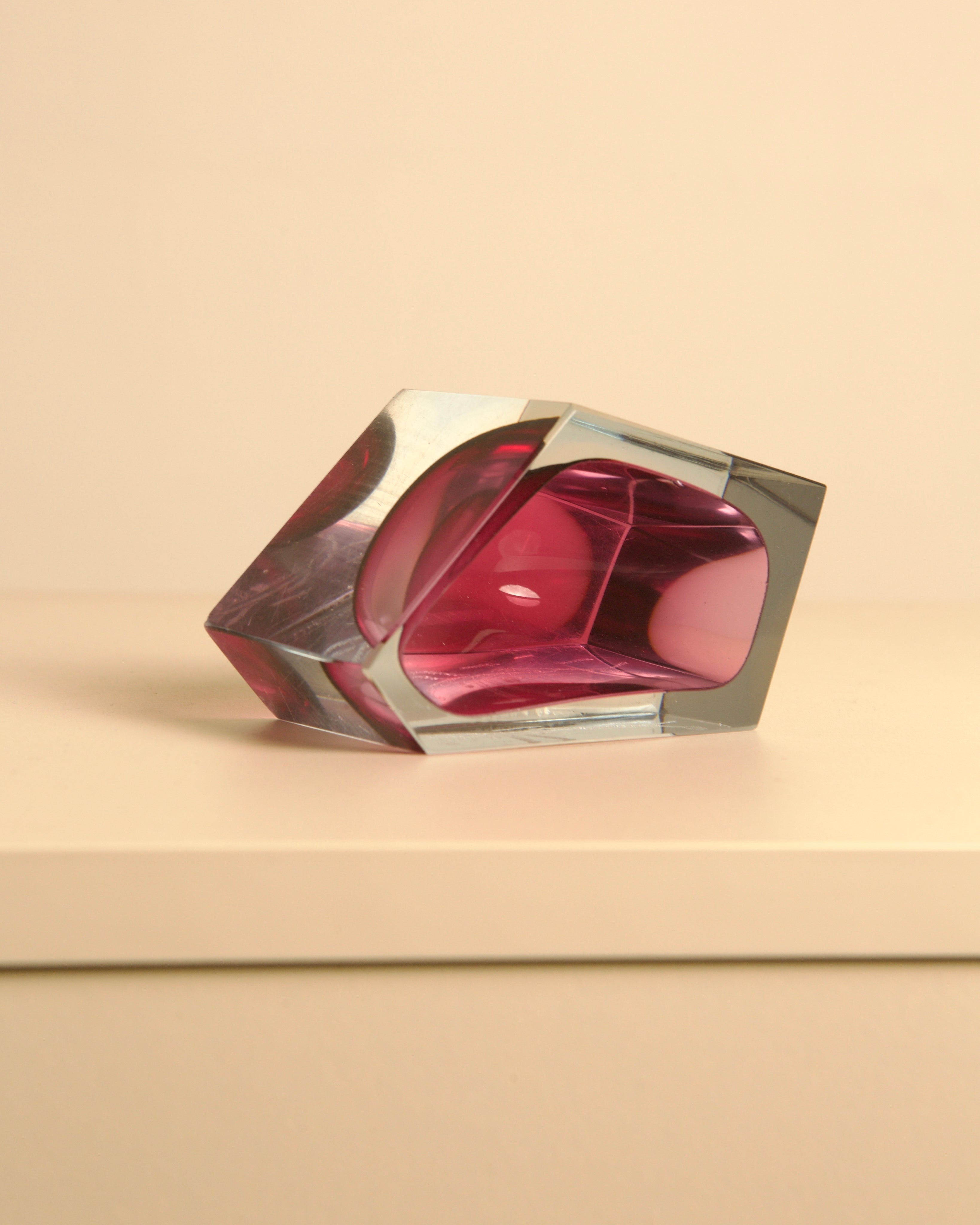 Purple "Venice" valet tray by Flavio Poli for Seguso, 1960s — angled view on neutral surface