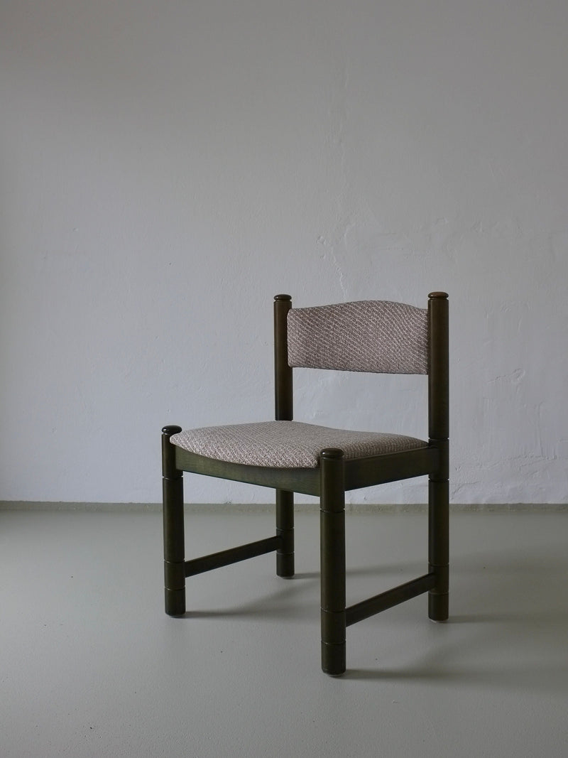4 Green Carved Wooden Chairs, Scandinavia 1960s by Veter Vintage | The Oblist — vintage wooden design, green color