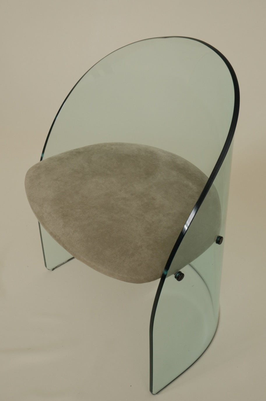 Set of 2 Glass Curved Chair in the Style of Luis Dierra — close-up