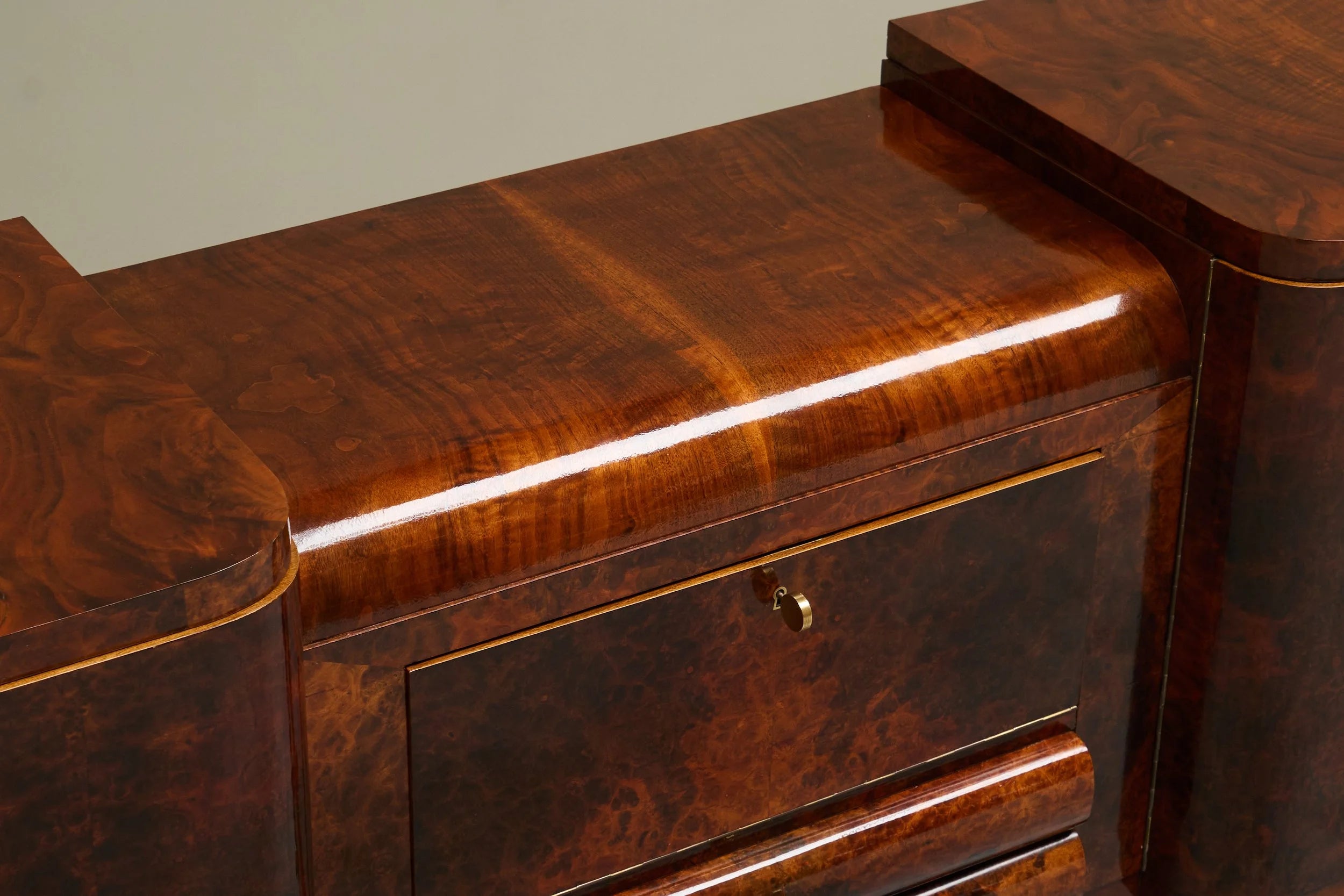 Exceptional De Coene Frères Art Deco Sideboard in Walnut and Burl Walnut Veneer Belgium 1930s — additional view