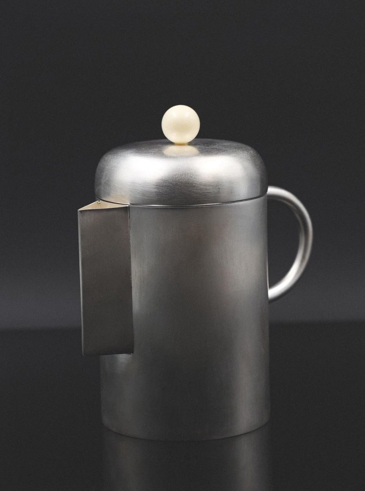 Simple Coffee White by Natalia Criado | The Oblist