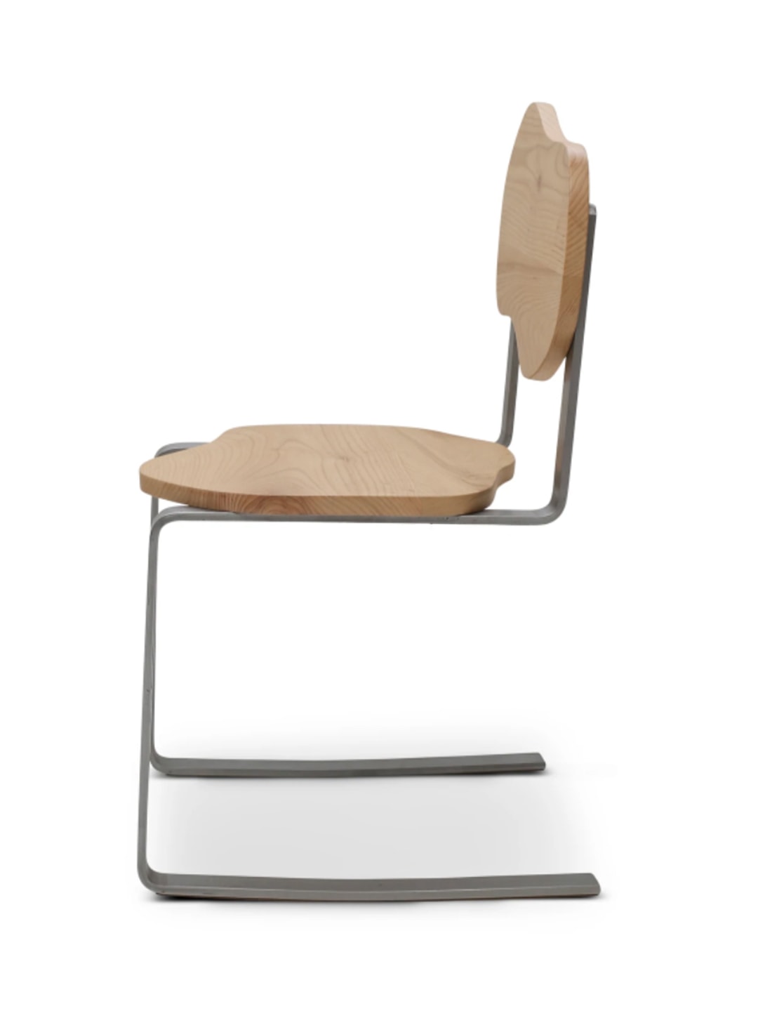 Carmen Chair' in Chestnut Wood by ZAROLAT Studio — side profile with curved wooden seat