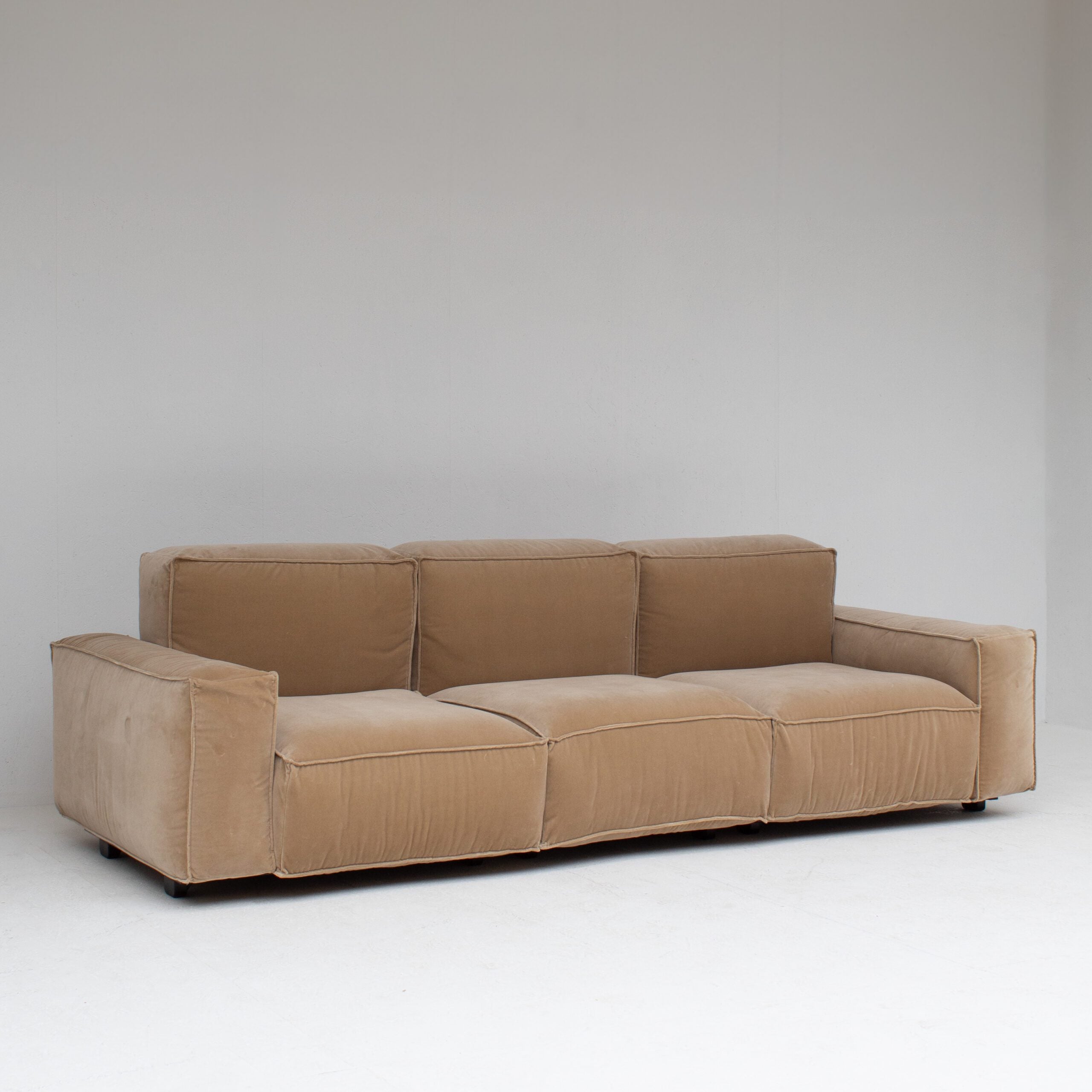 Marenco Marechiaro Modular Sofa Set for Arflex — side view in neutral fabric