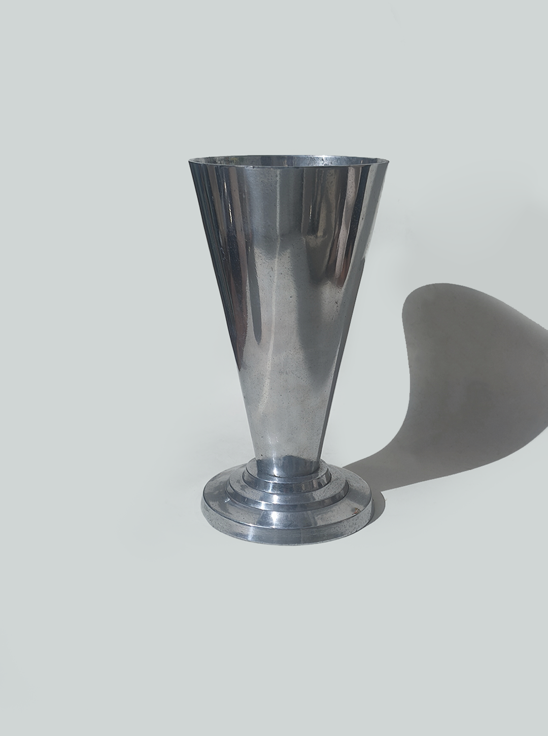 Art Deco Vase by Les Objoies | The Oblist