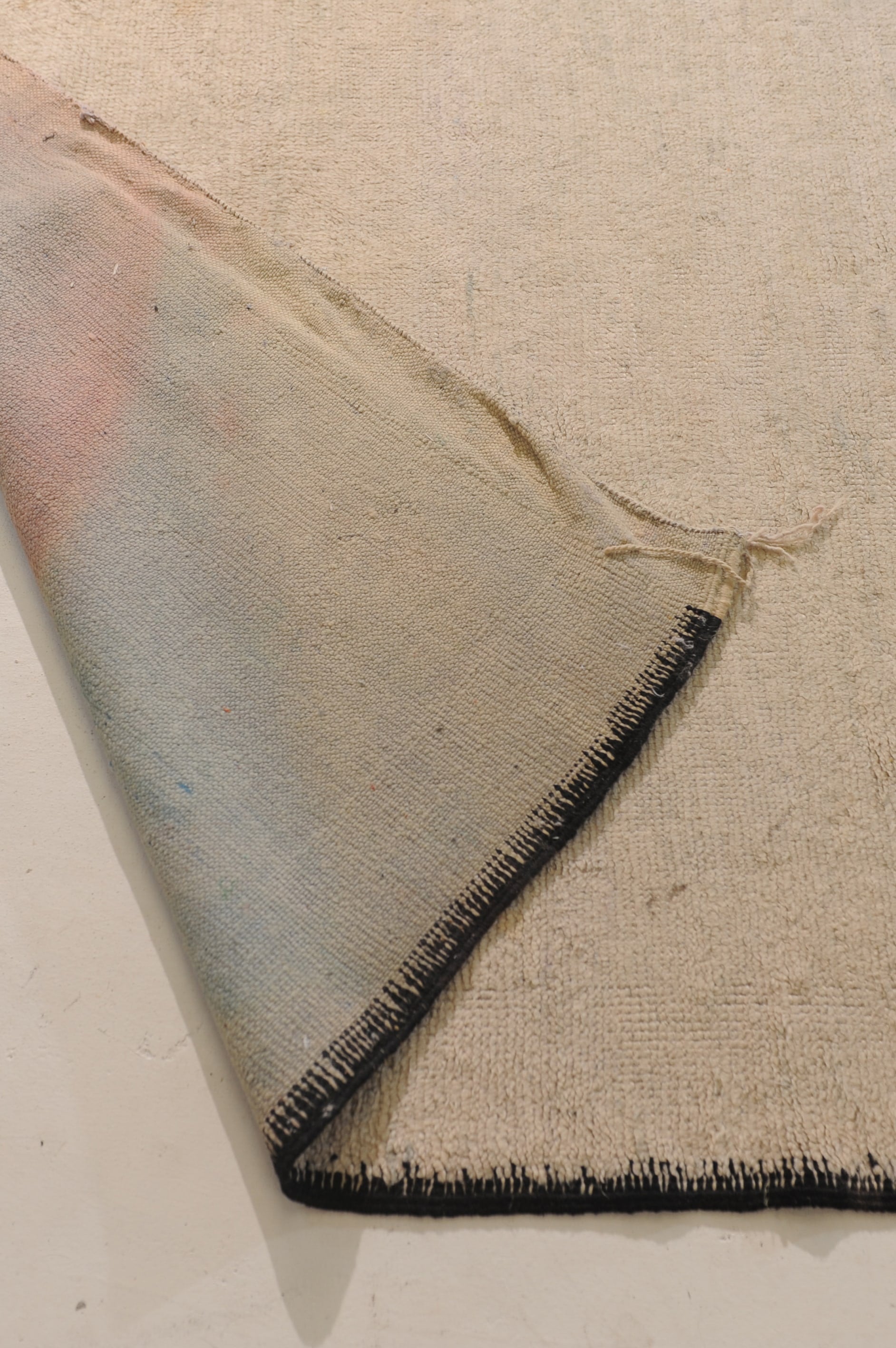Pistacchio Moroccan Atlas Berber Rug 200x300cm — close-up of rug edge and texture