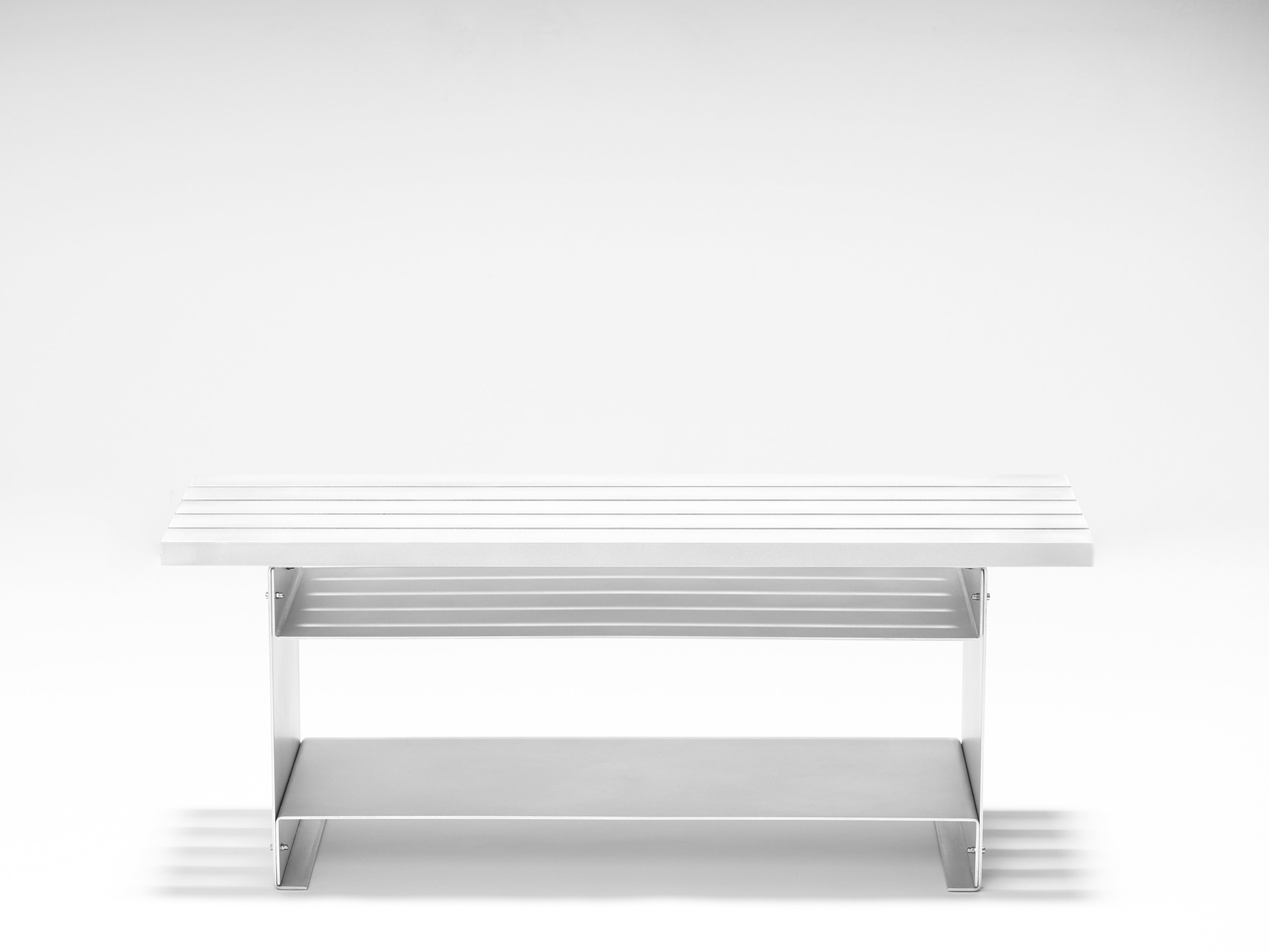 Wing Bench — side angle