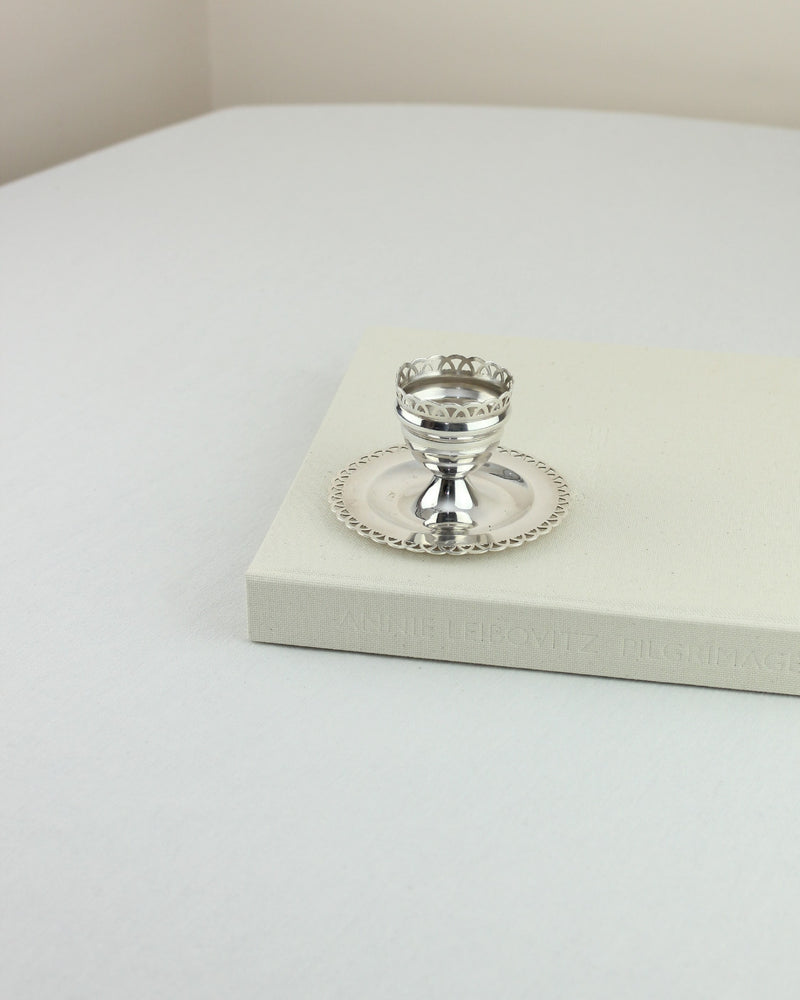 Alpaca Egg Cup — close-up on silver finish with decorative rim