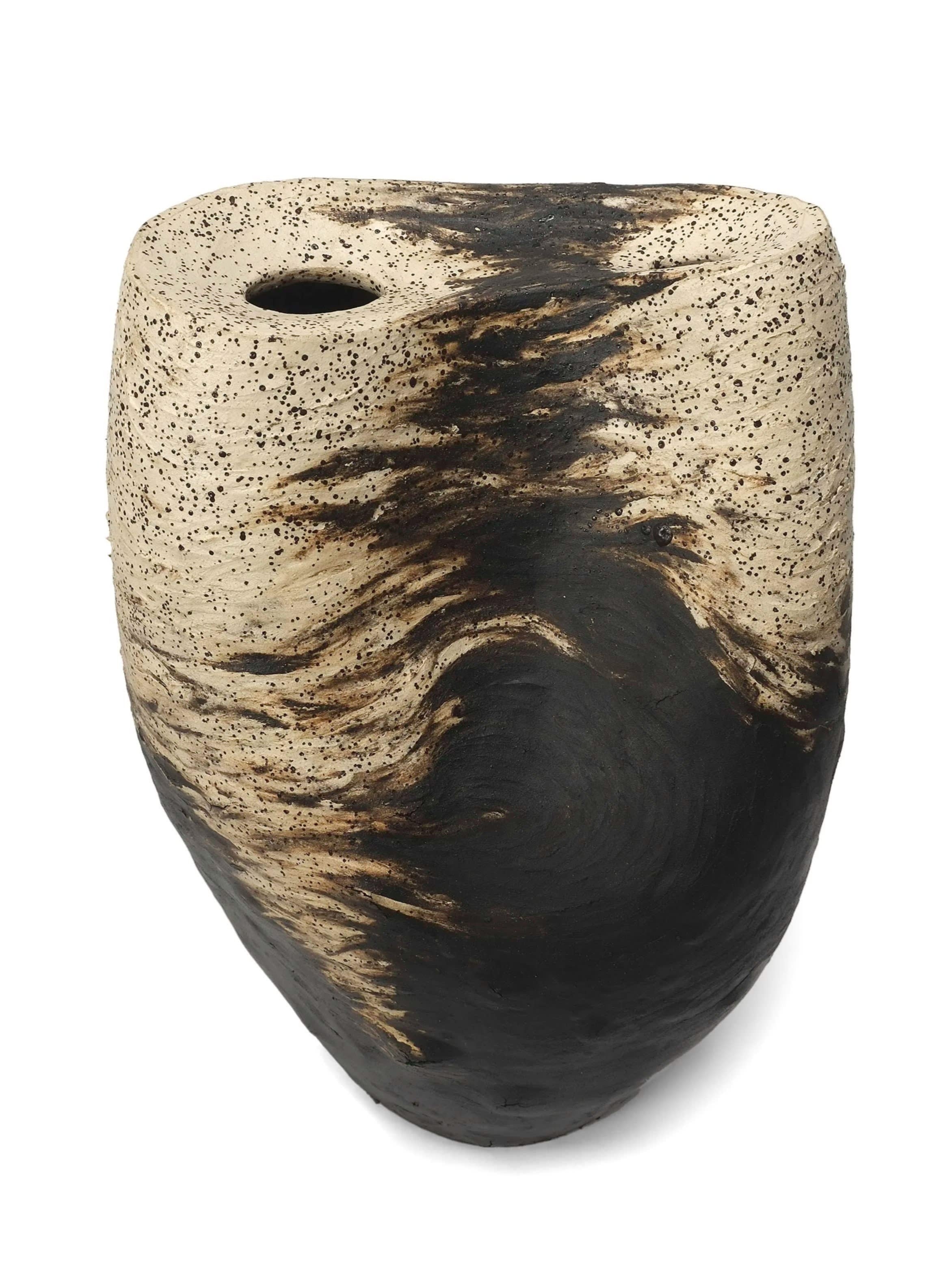 Gestural Earth Vessel in Black and Speckled Stoneware Clay — detail view