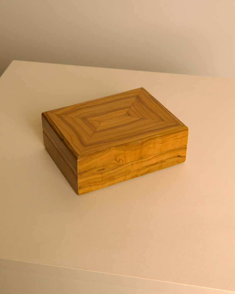 Italian wolid olive wood box with cream velvet Interior 1980's by Treaptyque | The Oblist