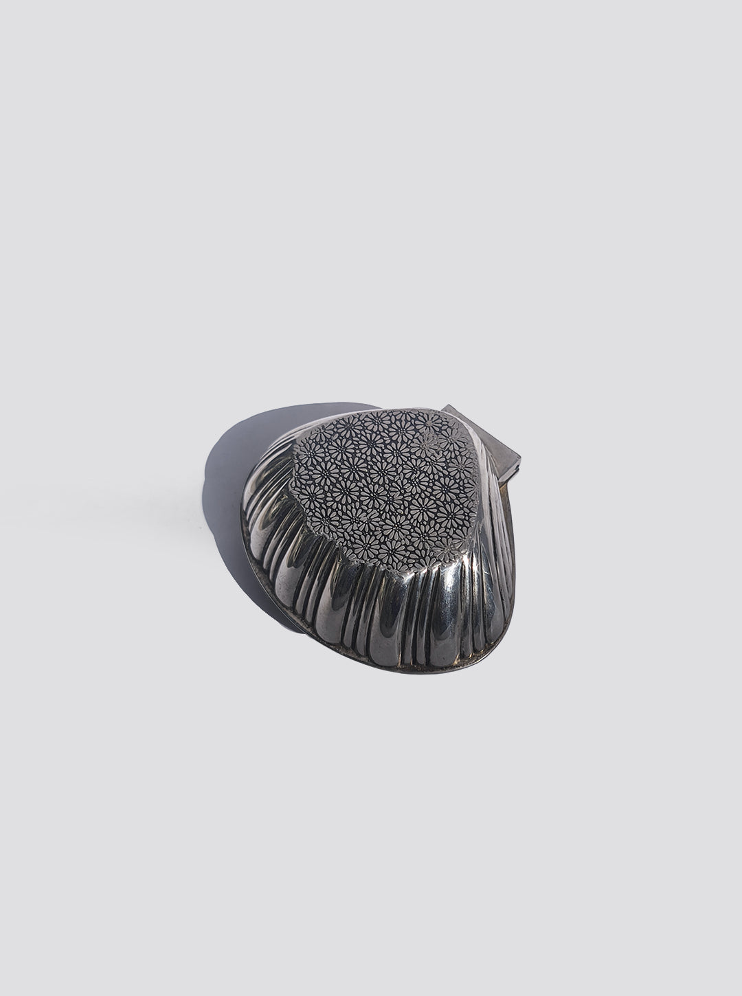 Shell Box — lifestyle setting