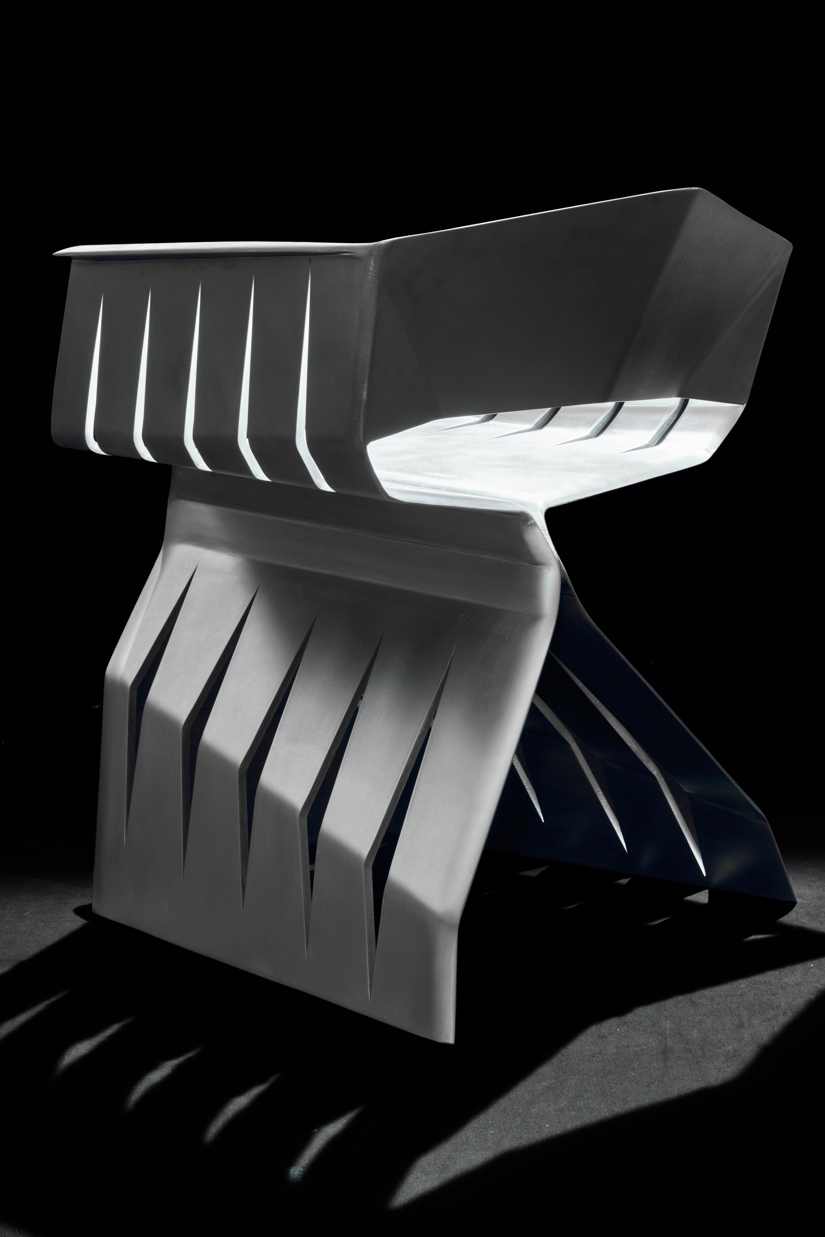 HAERETICUS Chair in Aluminium — side angle