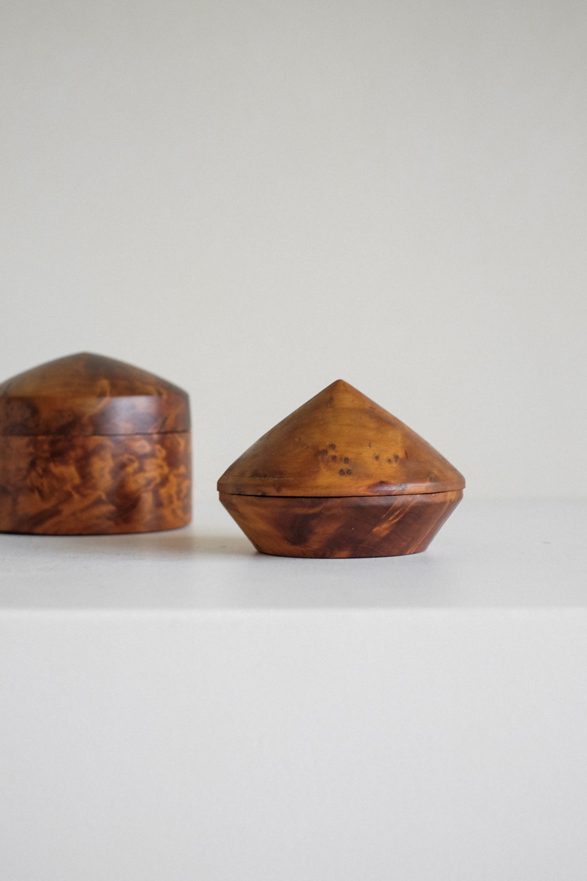 Vintage Burl Wood Jewelry Box Set — detail view