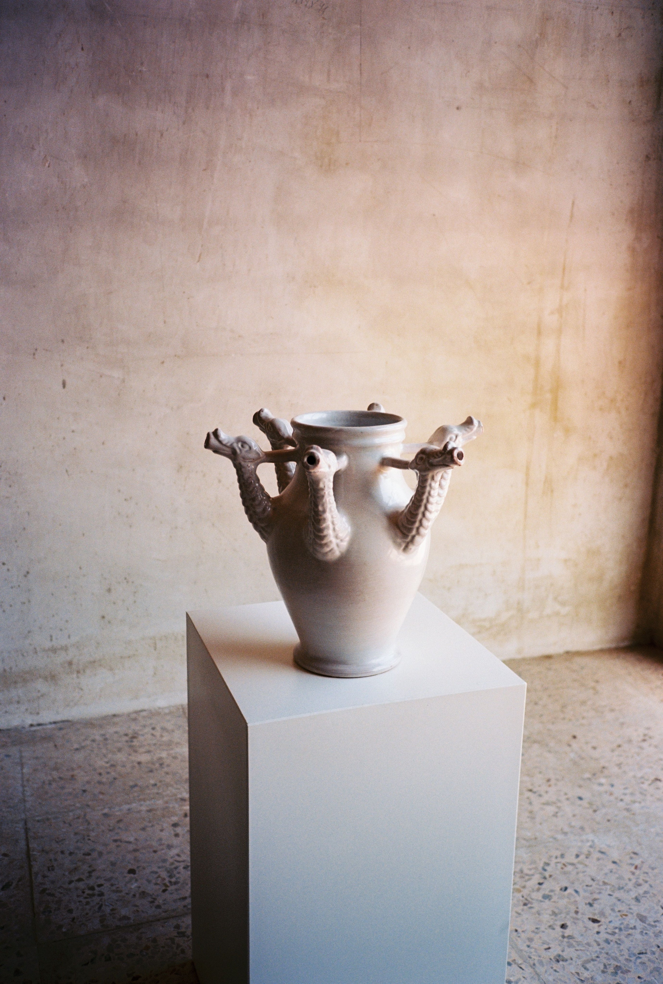 The Drago Bianco Vase