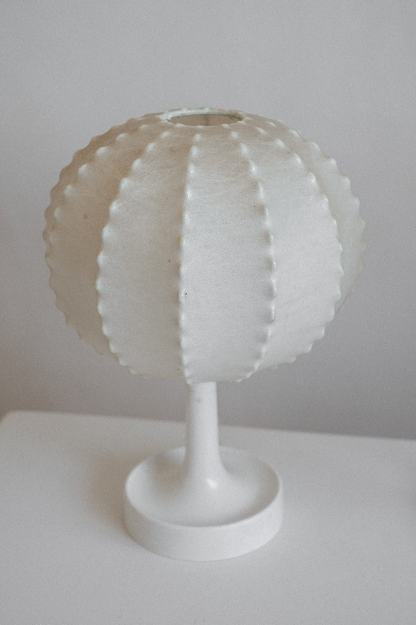 Pair of Cocoon Table Lamps by Friedel Wauer for Goldkant Leuchten, 1970s — close-up